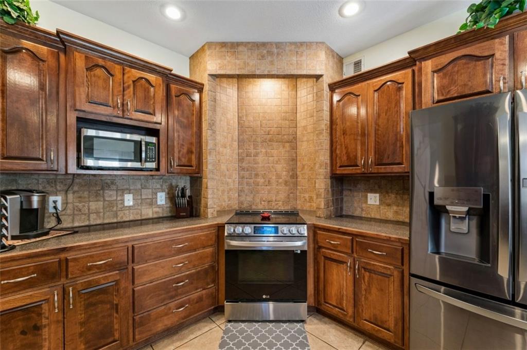 1011 Foxtail Drive