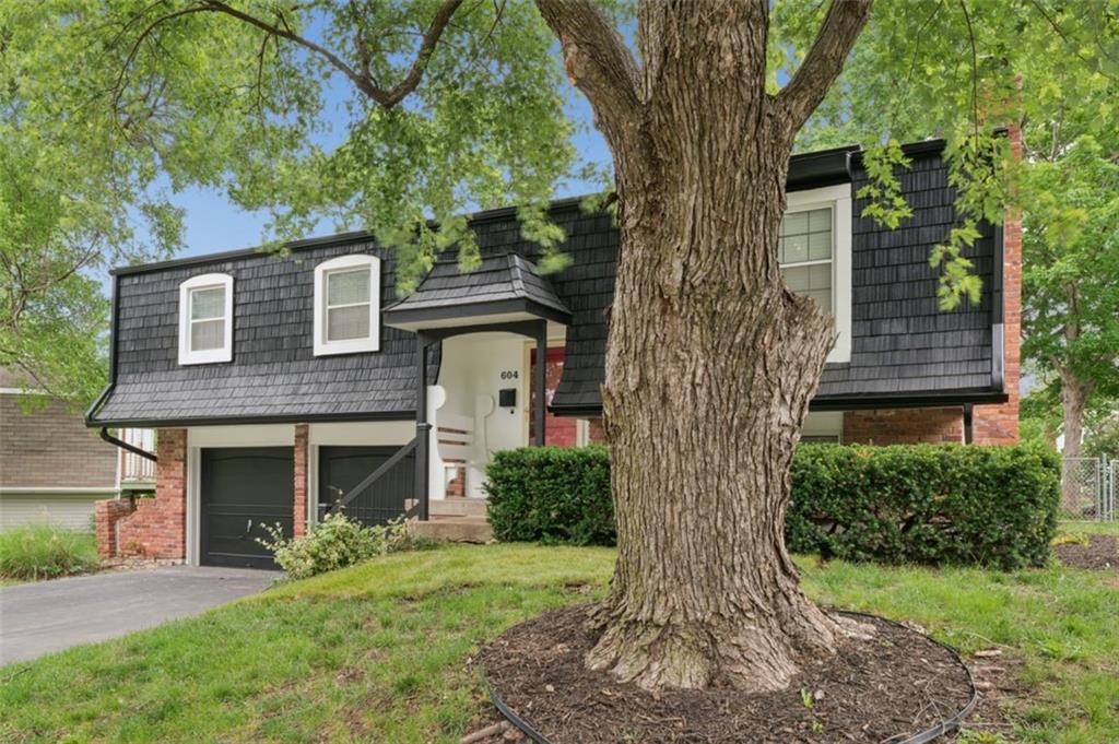 604 S Montclaire Drive