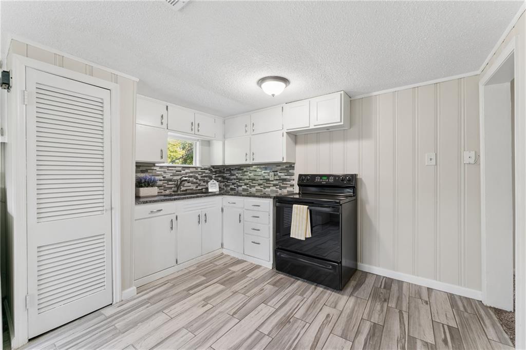 8110 Walnut Street