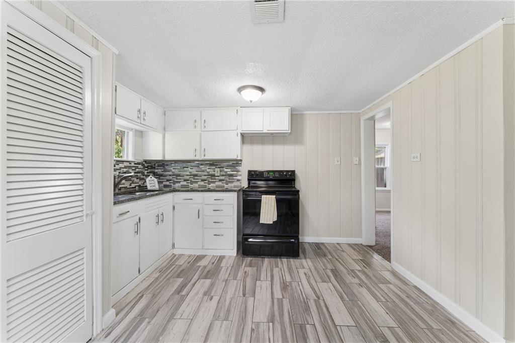 8110 Walnut Street