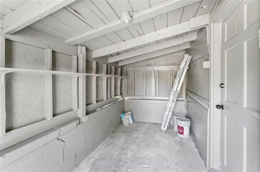 806 W Lexington Street