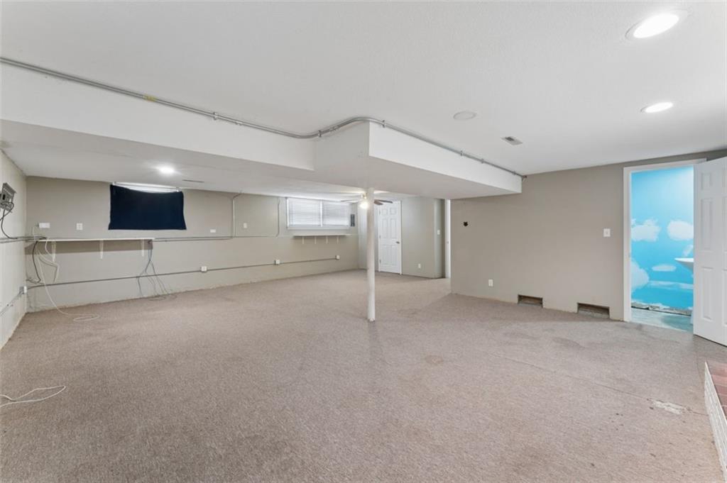 101 W Insley Avenue