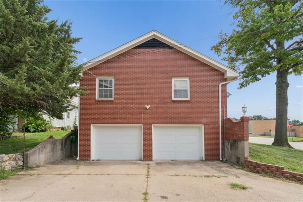 101 W Insley Avenue