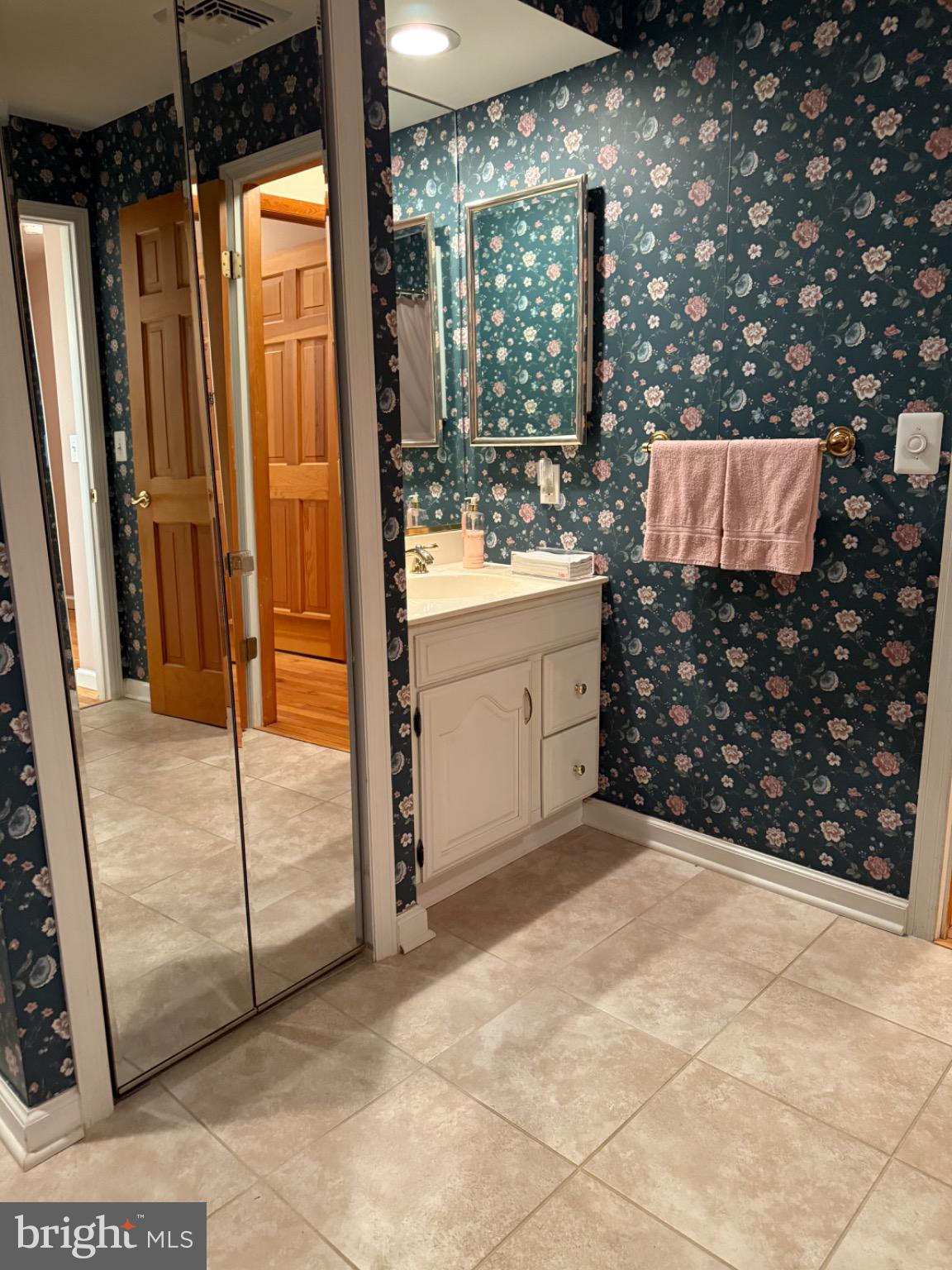 134 CROSSWICKS ELLISDALE ROAD