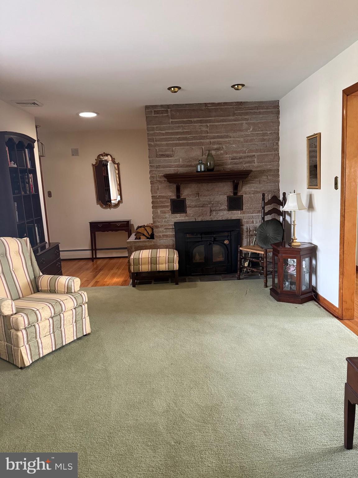 134 CROSSWICKS ELLISDALE ROAD