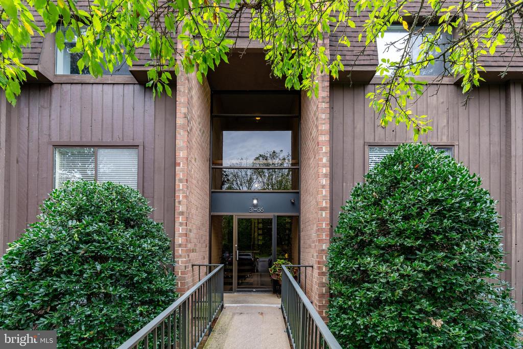 36 HERMITAGE DRIVE