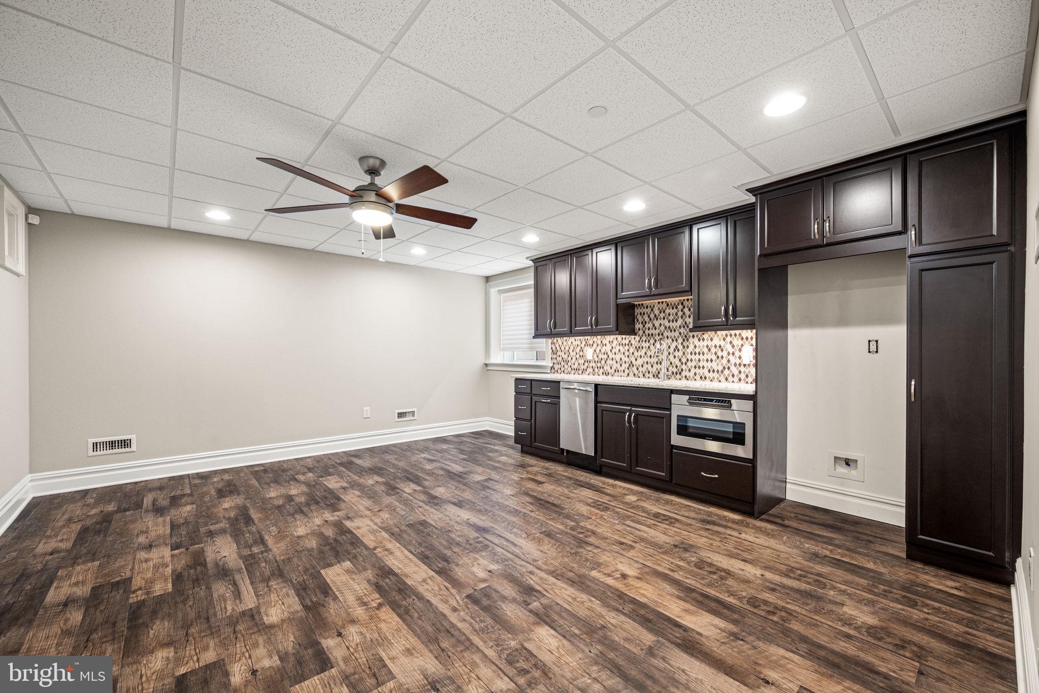 1839 WINDFLOWER LANE