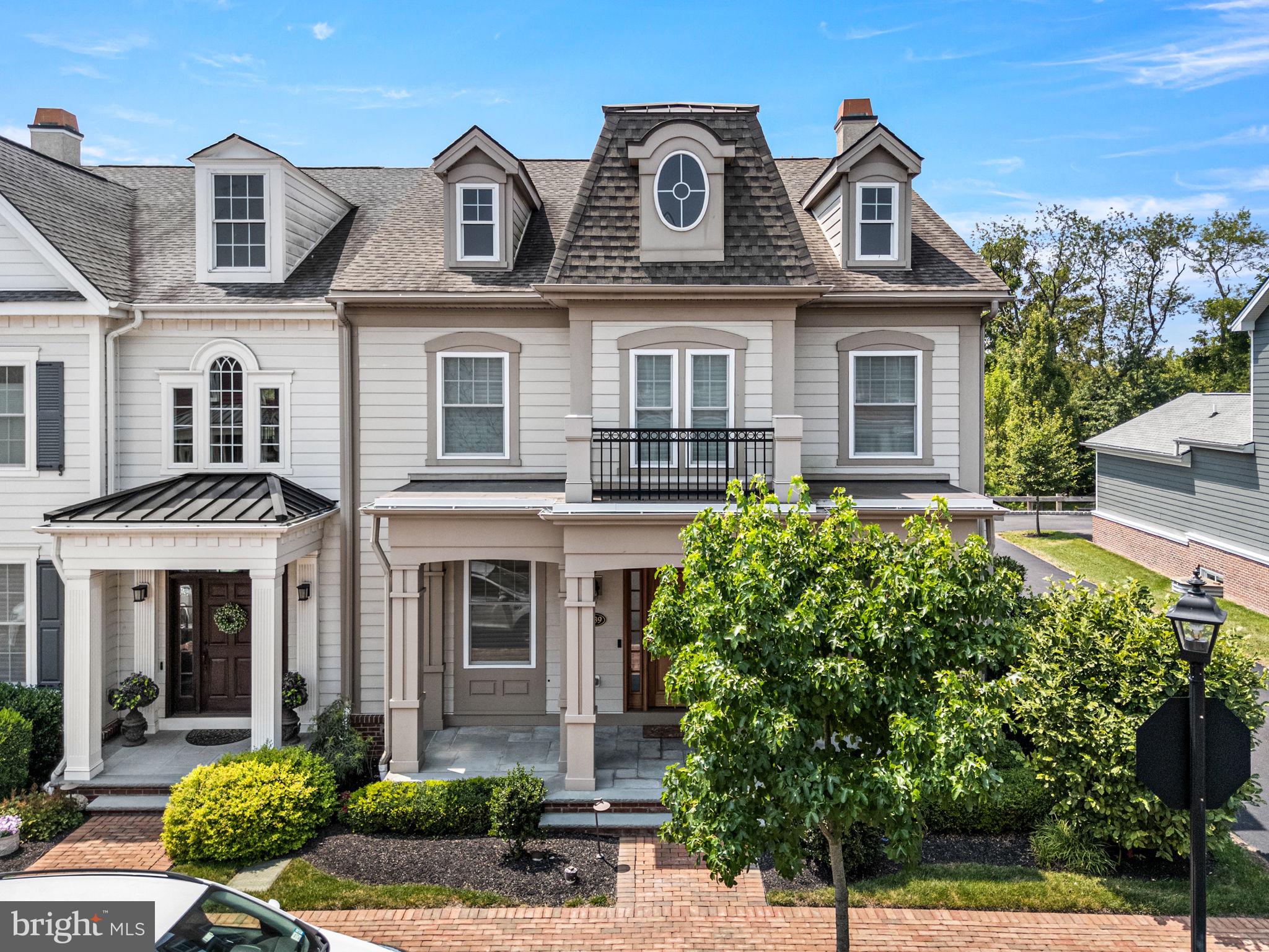 1839 WINDFLOWER LANE