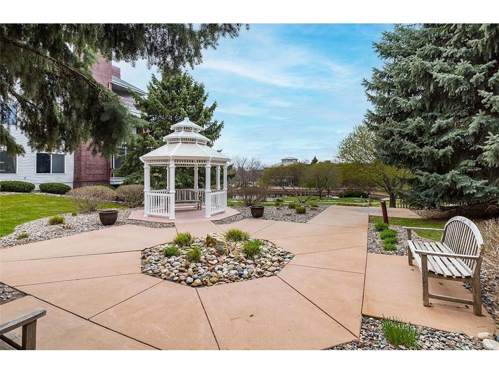 7540 Edinborough Way Unit: 1314