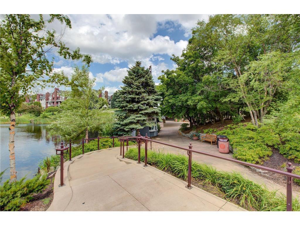 7540 Edinborough Way Unit: 1314
