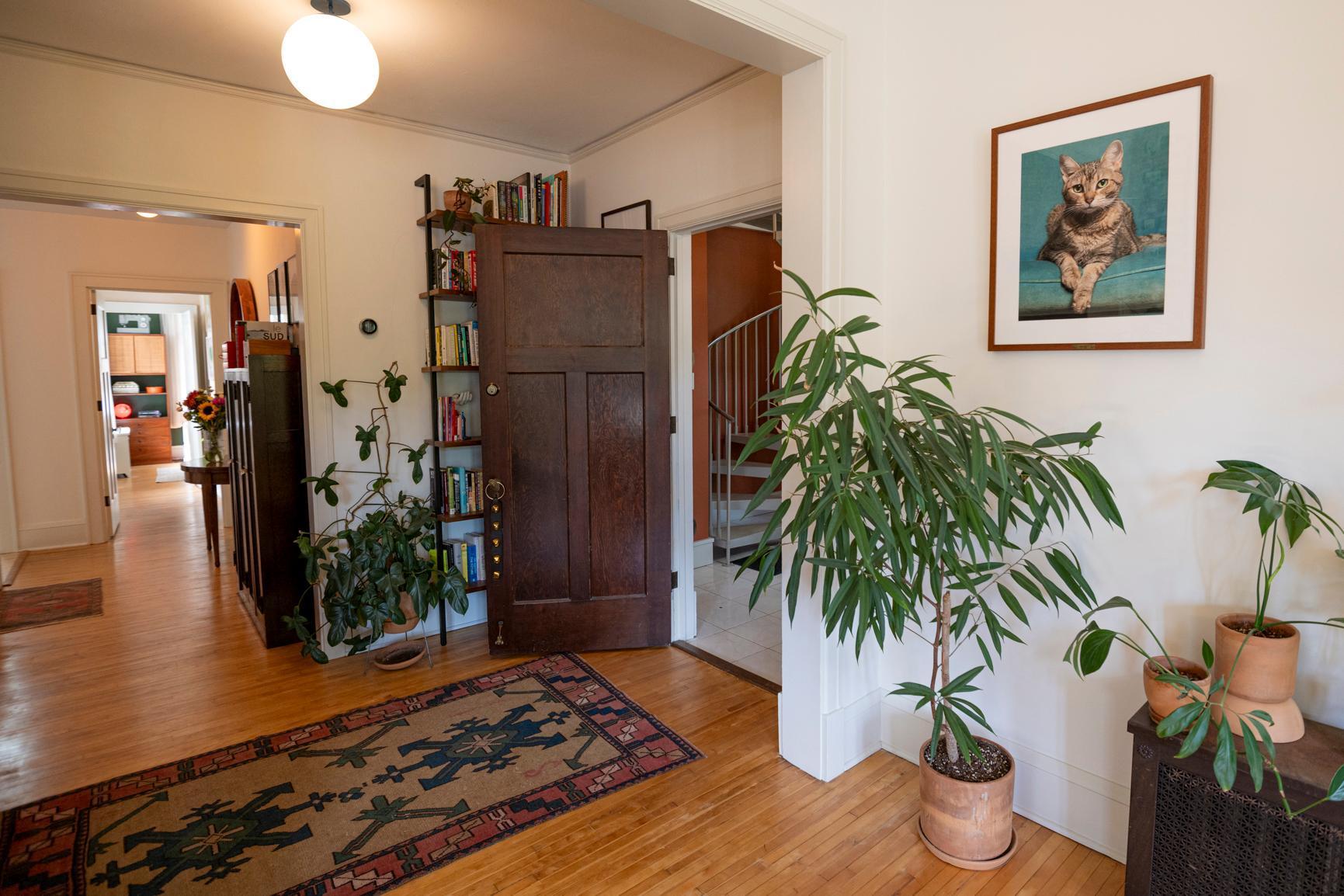 628 Cedar Lake Road S