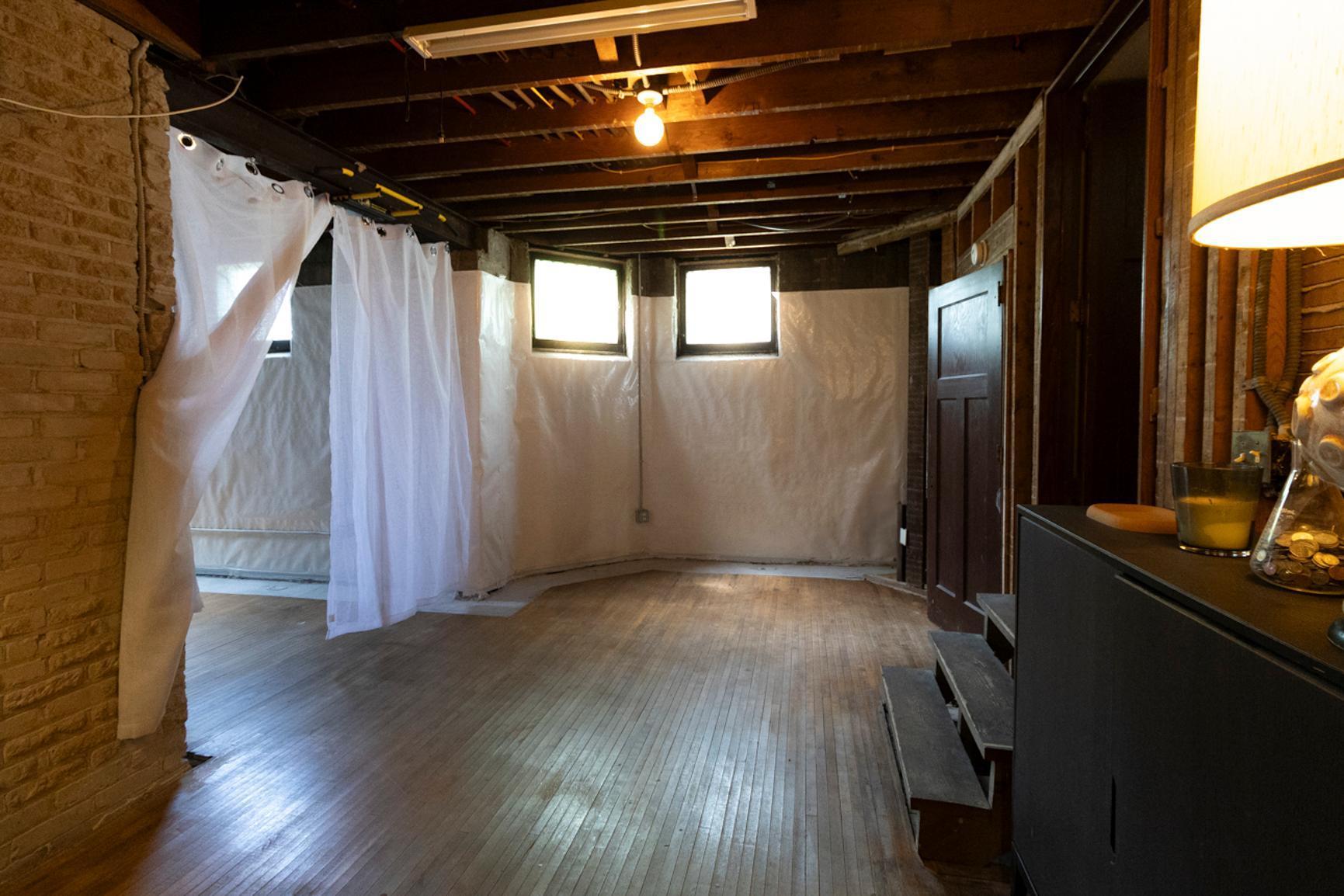 628 Cedar Lake Road S