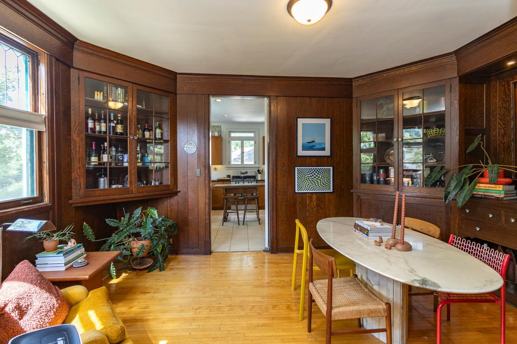 628 Cedar Lake Road S