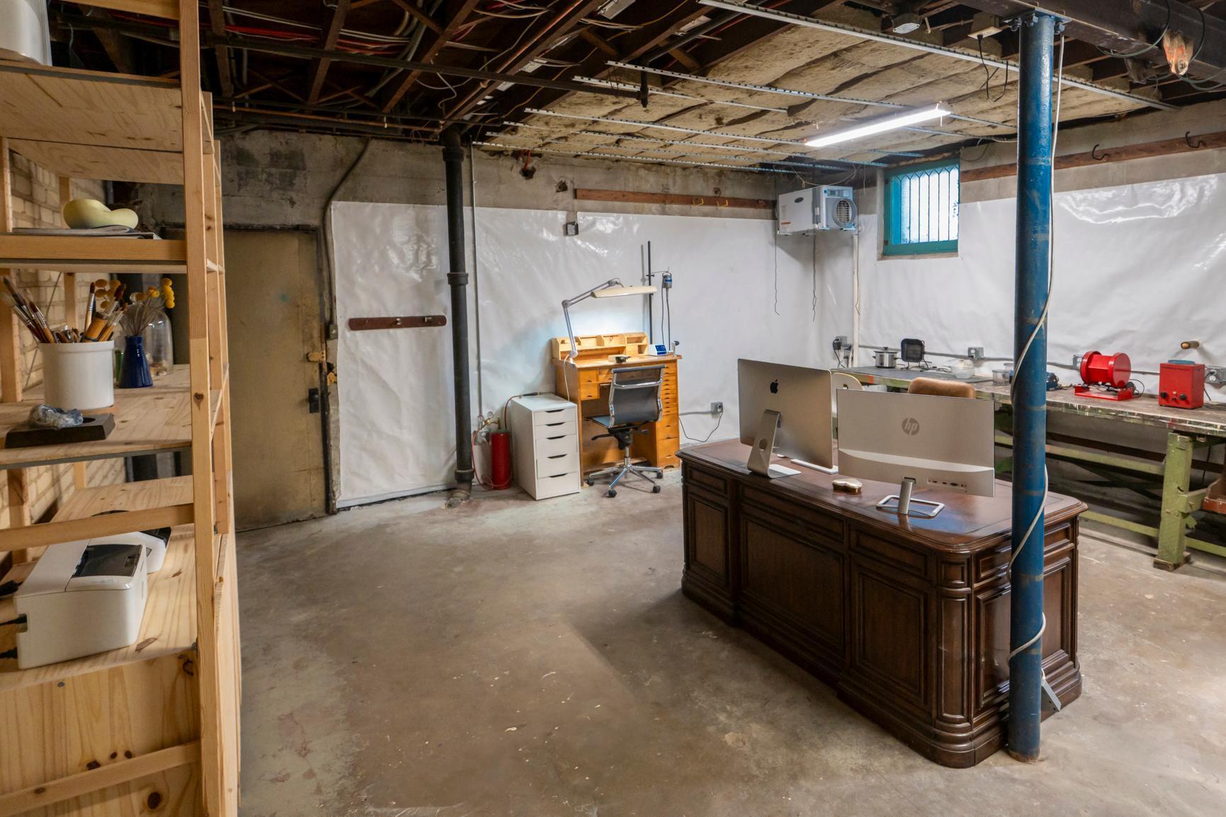 628 Cedar Lake Road S