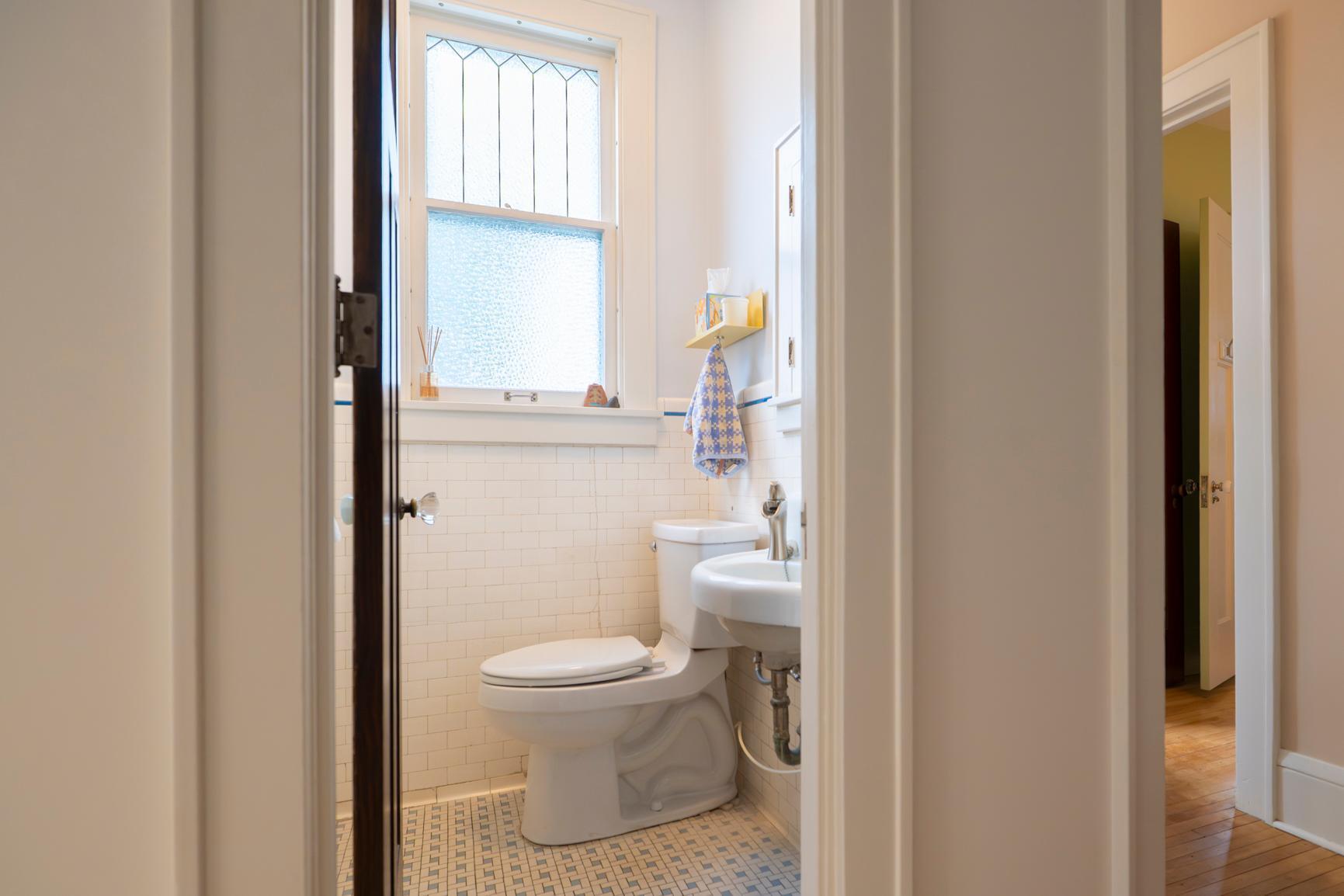 628 Cedar Lake Road S