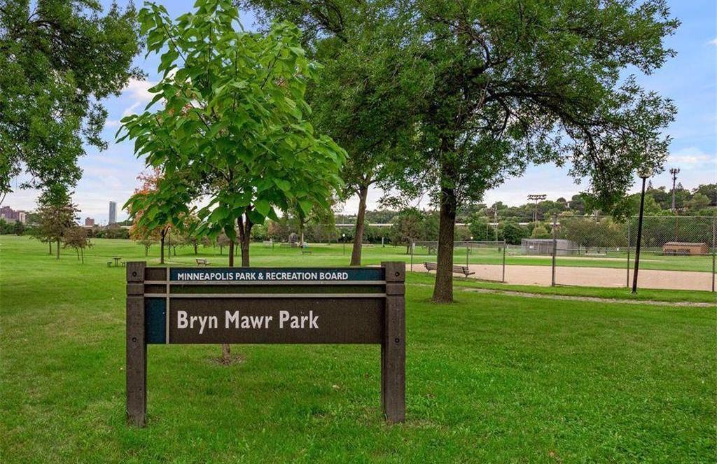 628 Cedar Lake Road S