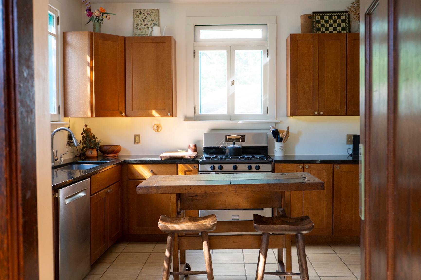 628 Cedar Lake Road S