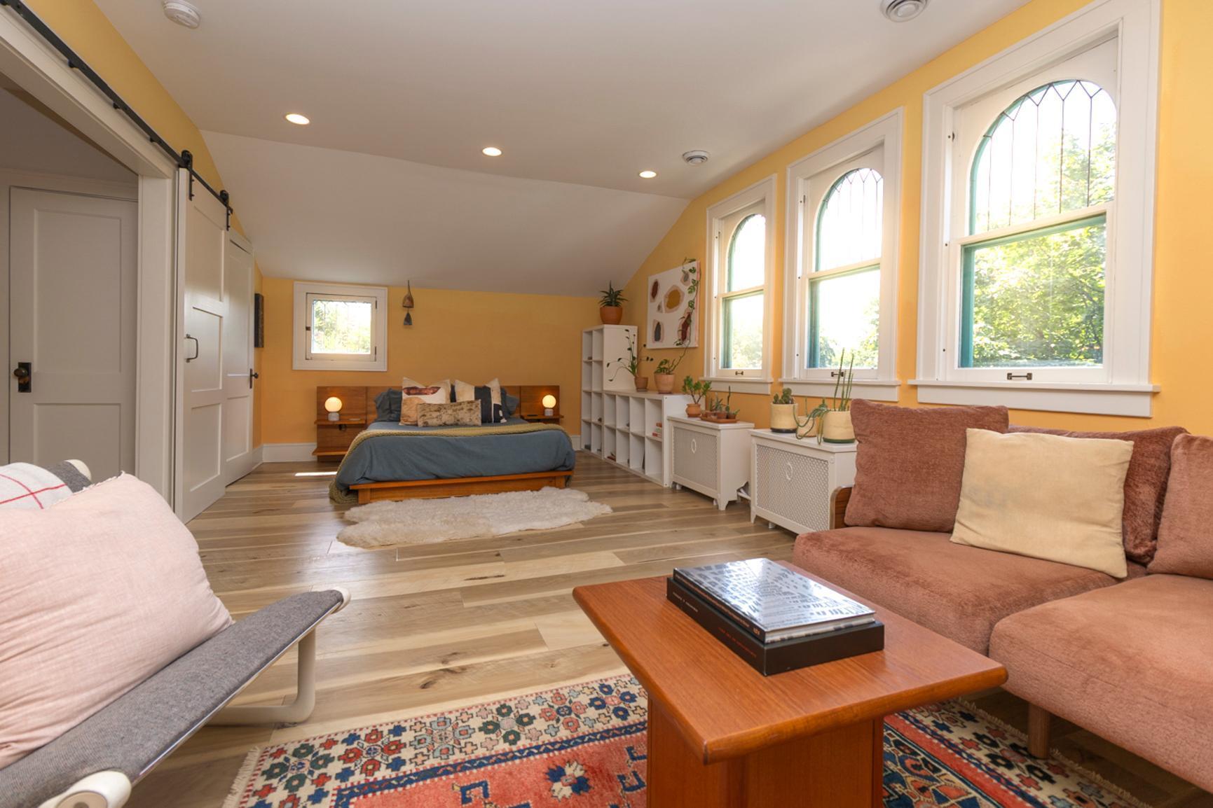 628 Cedar Lake Road S