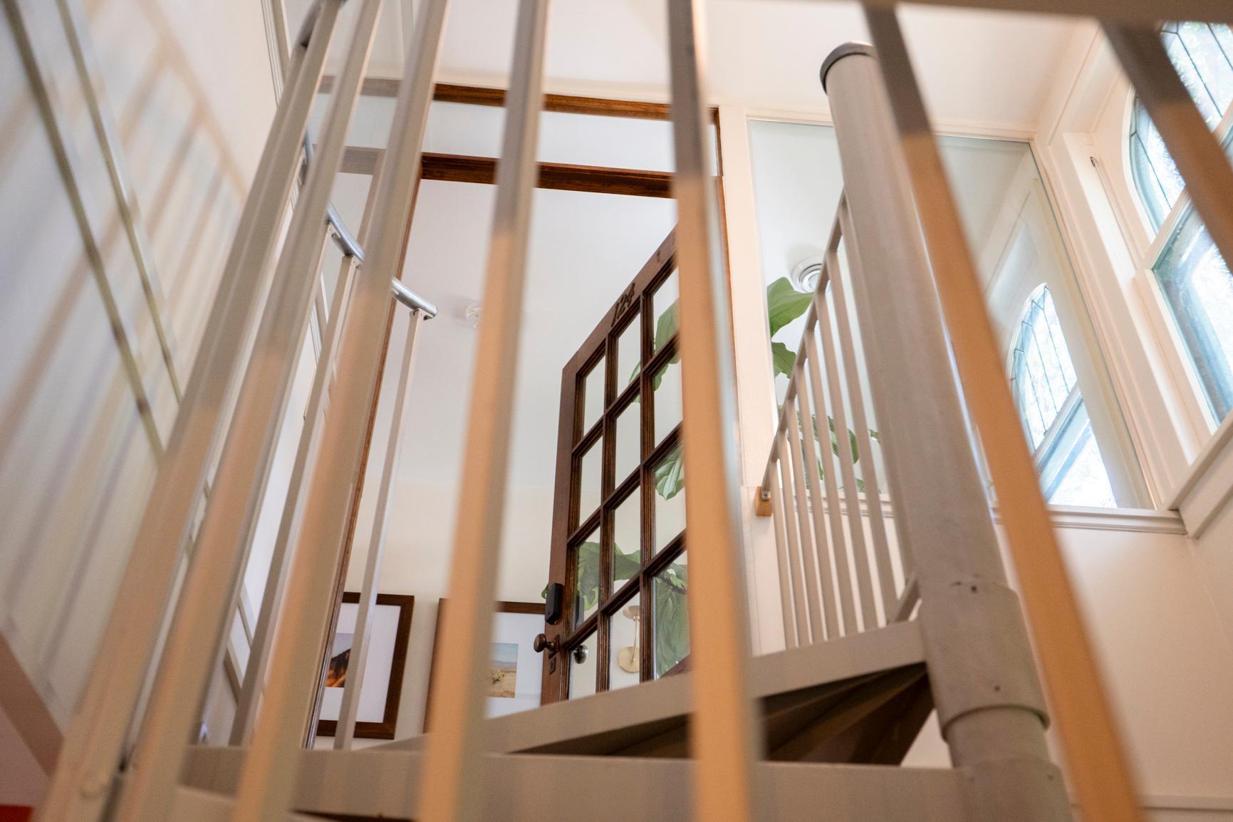 628 Cedar Lake Road S