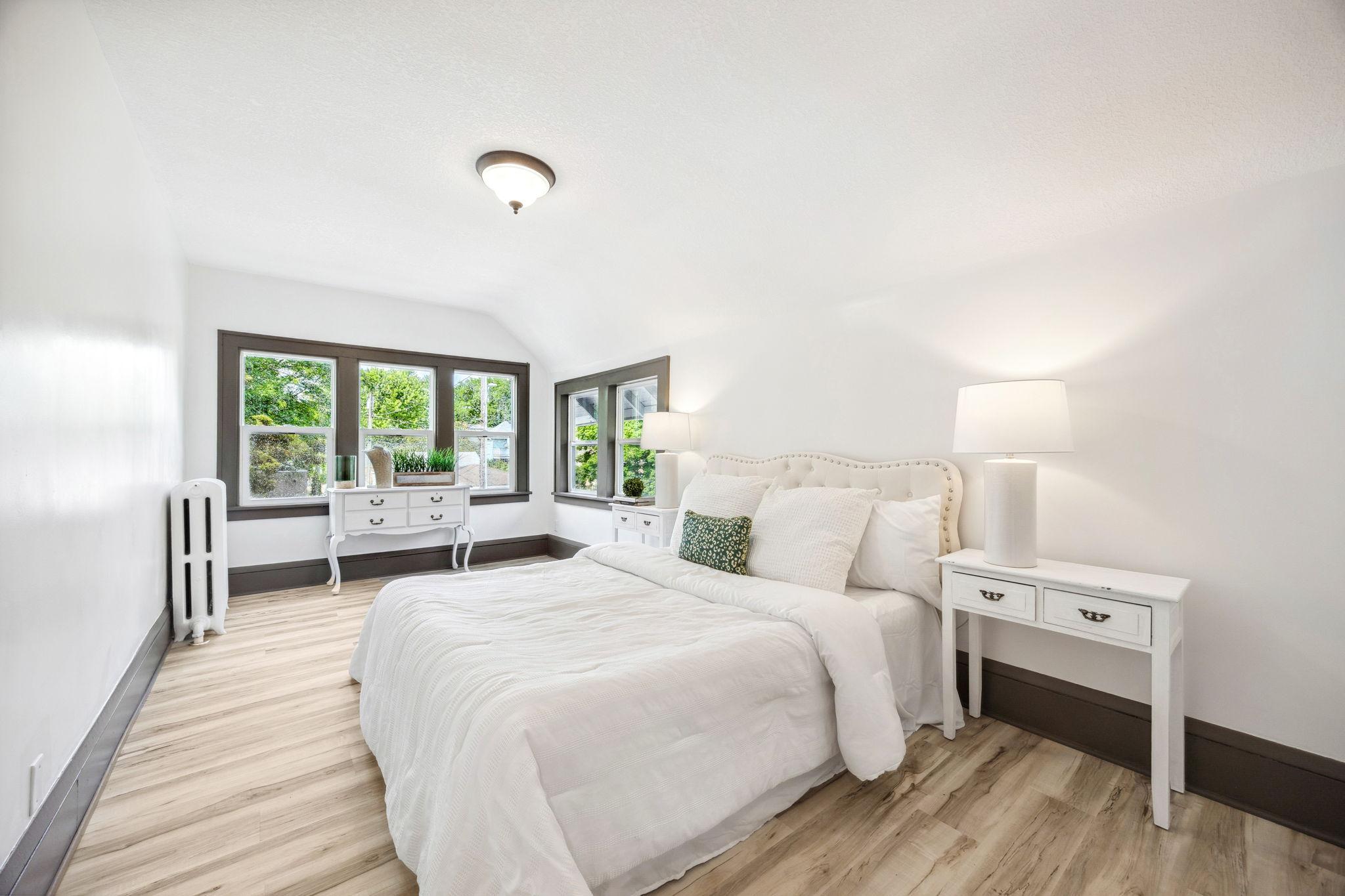 613 W 38th Street