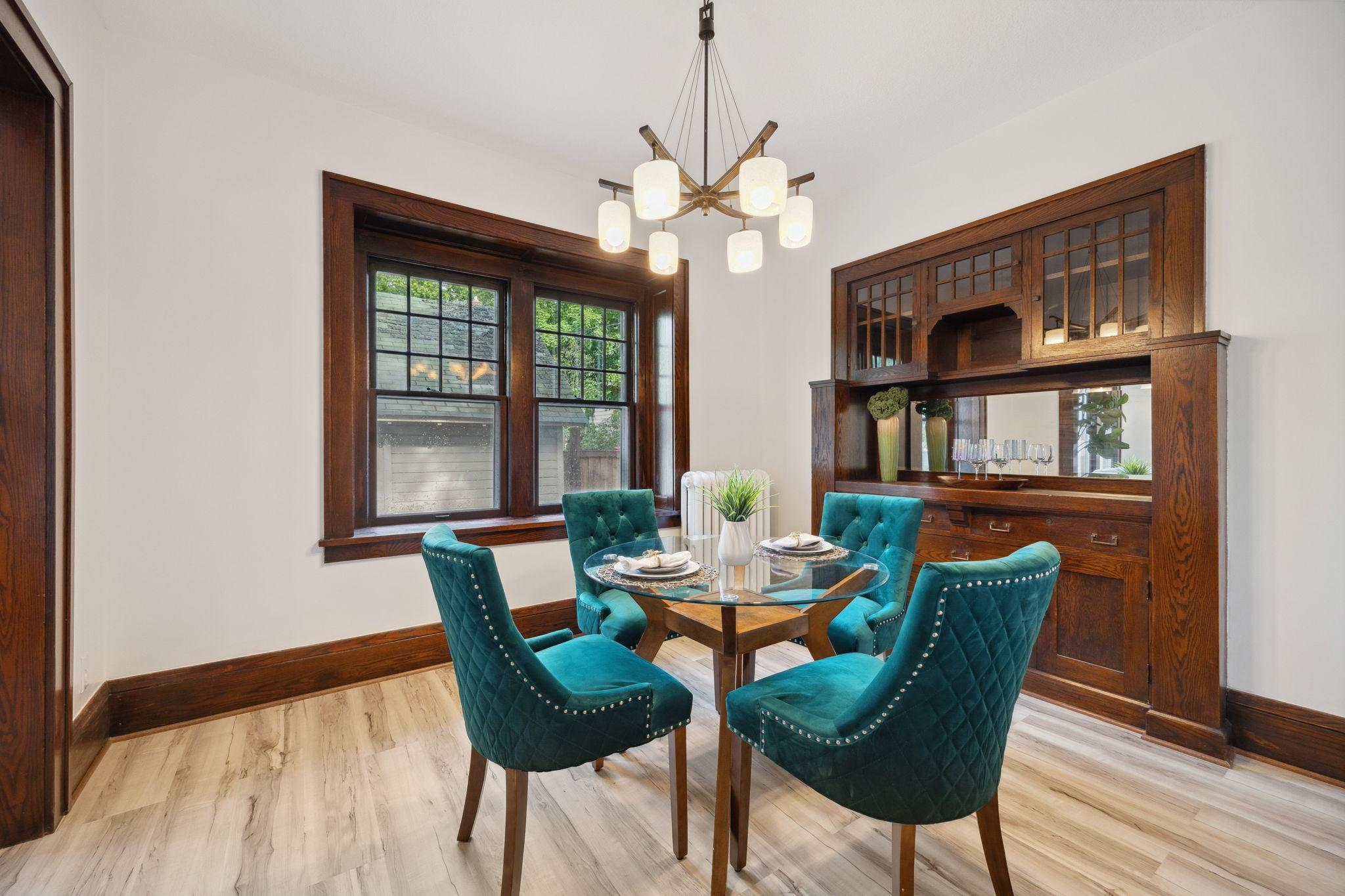 613 W 38th Street