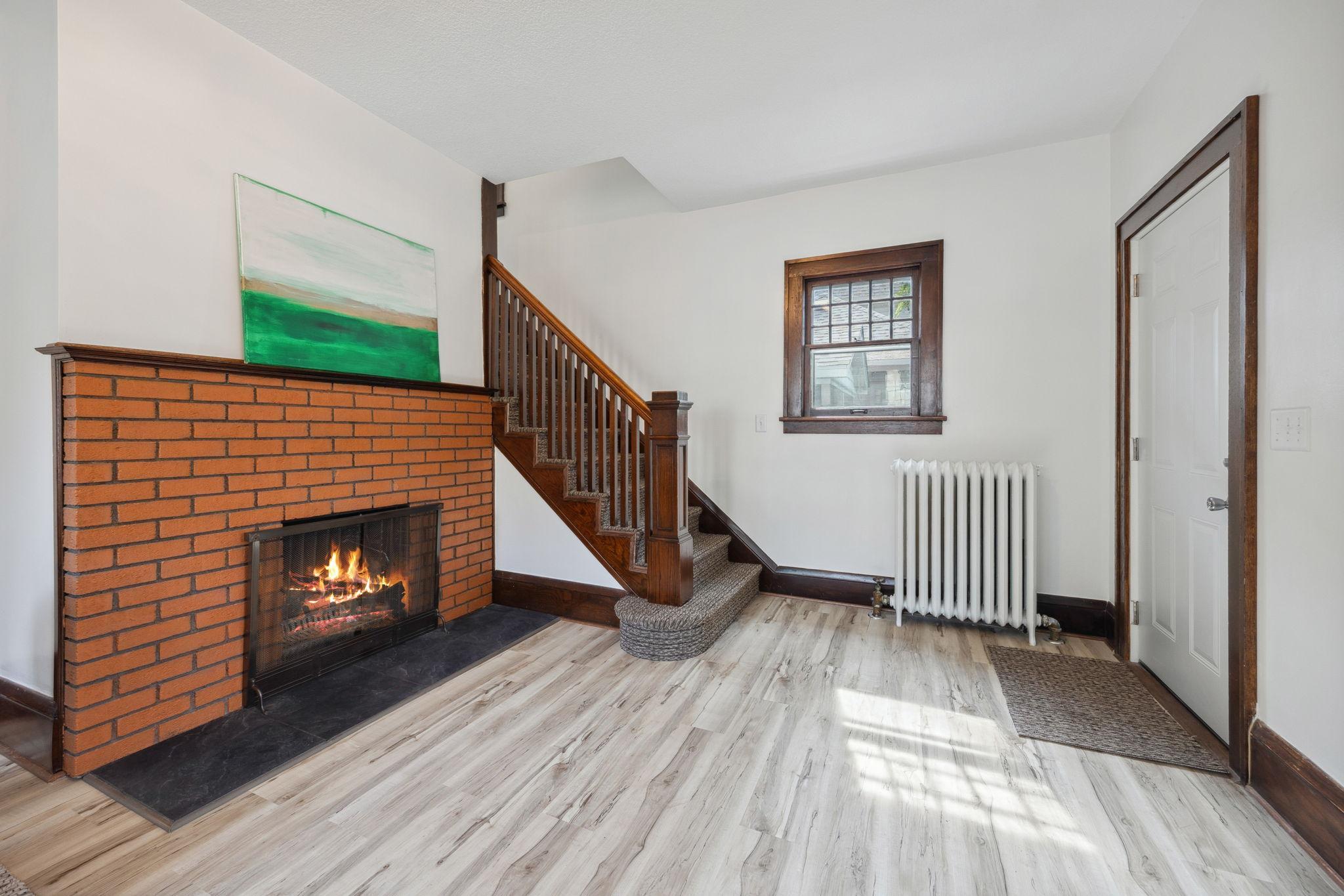 613 W 38th Street