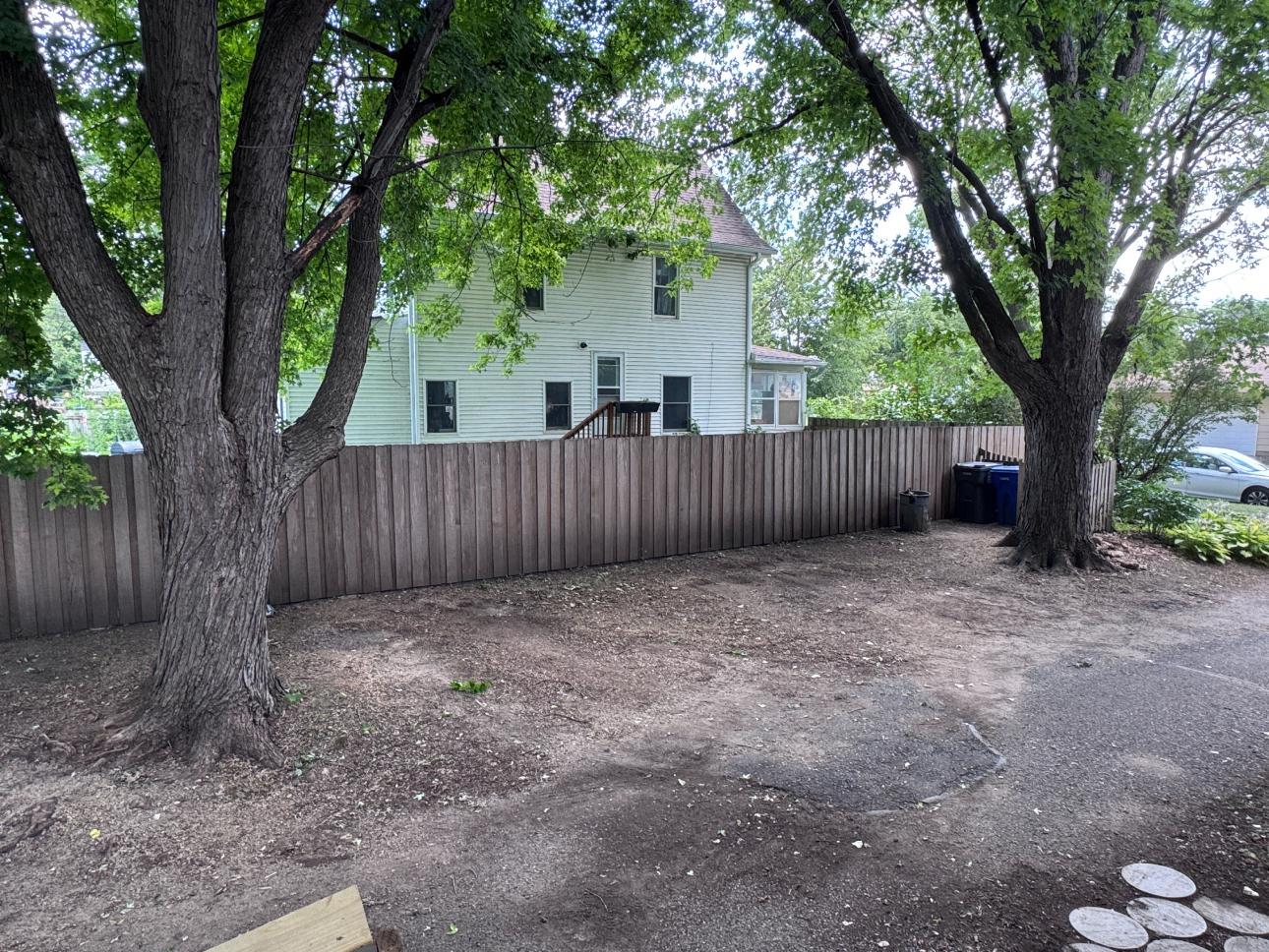 119 Isabel Street E