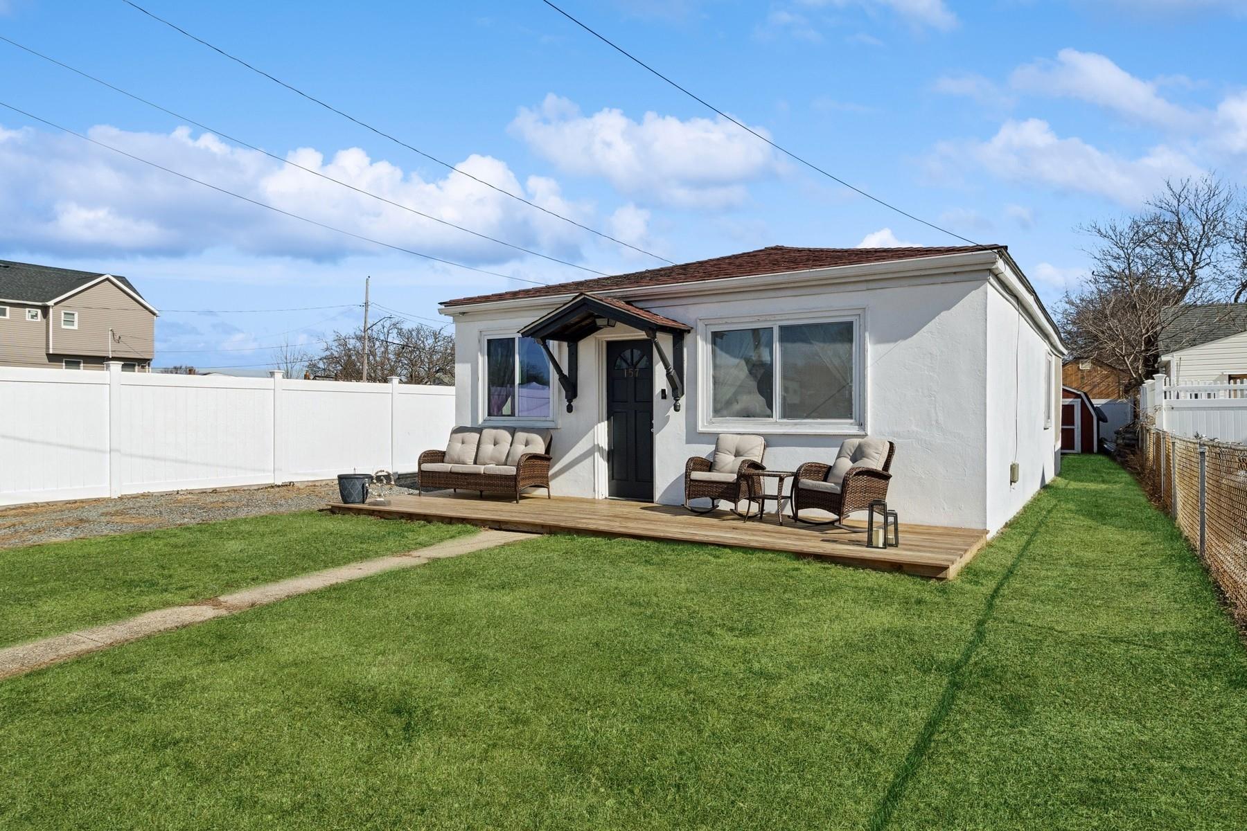 157 E Shore Road