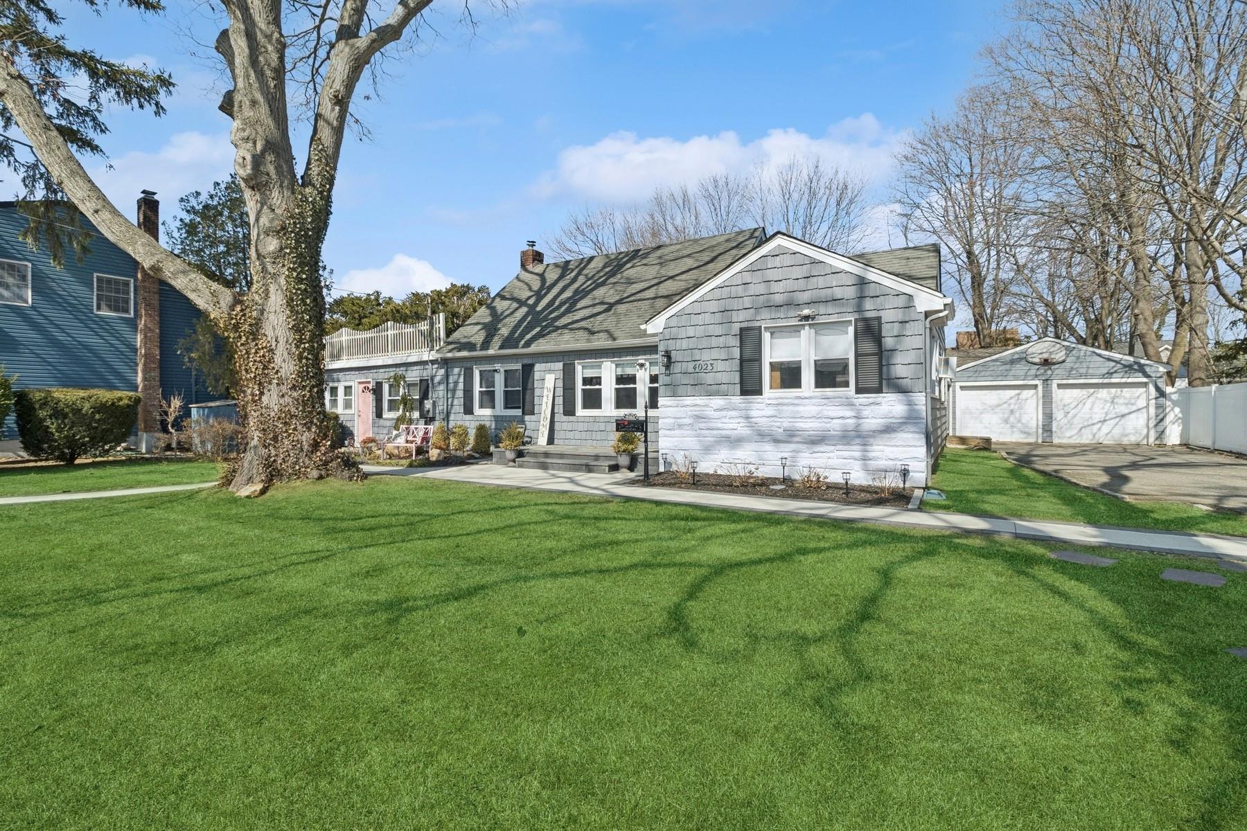 4023 Driscoll Lane