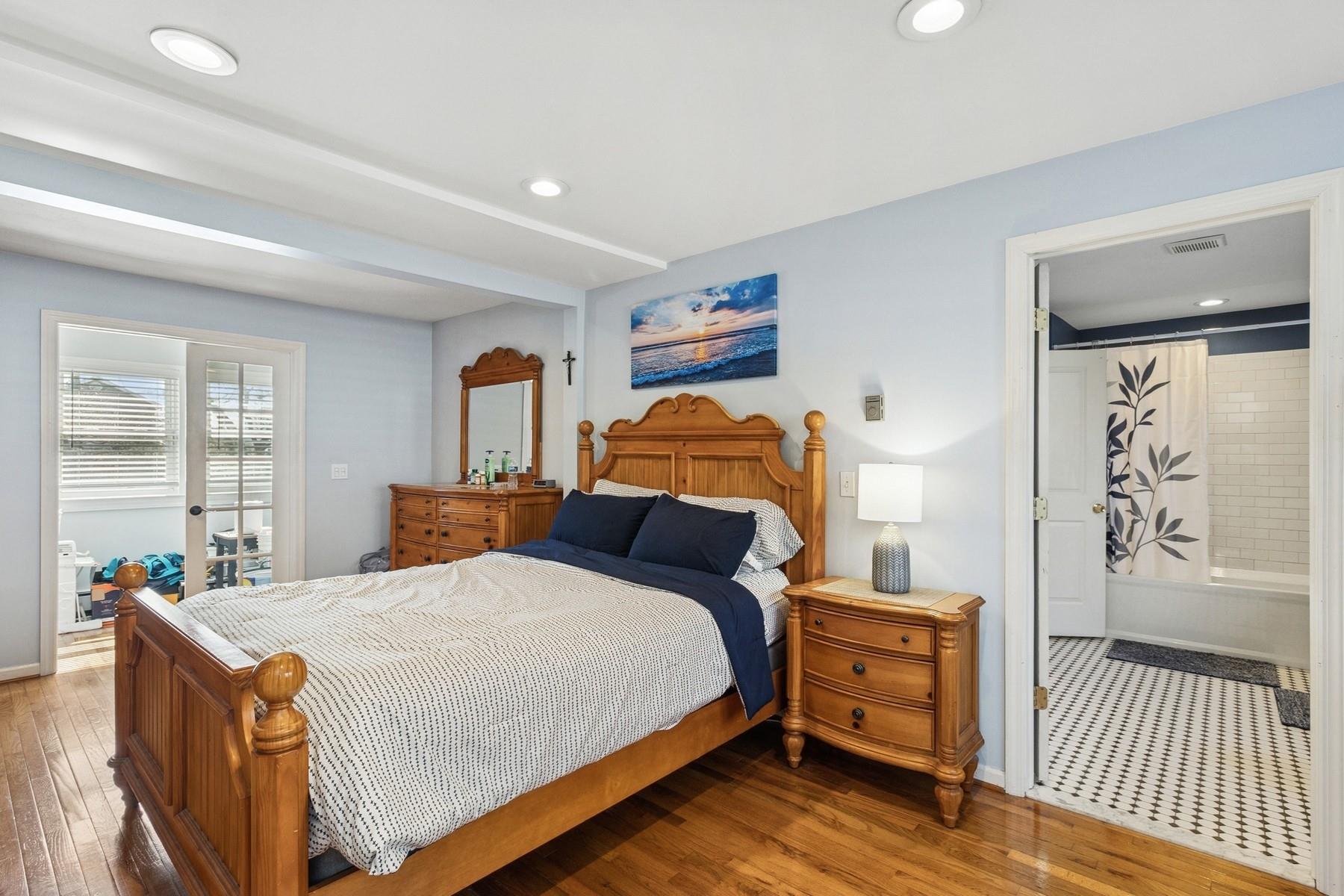 4023 Driscoll Lane