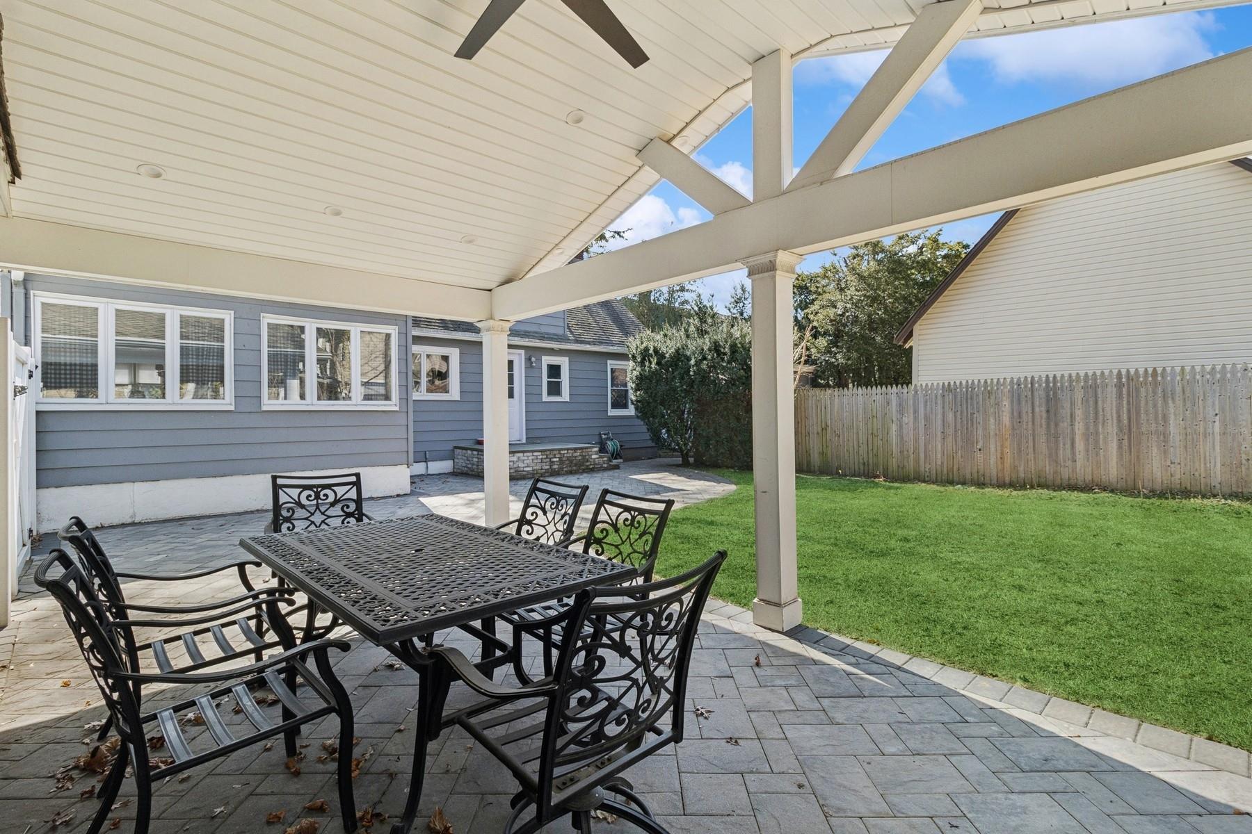4023 Driscoll Lane