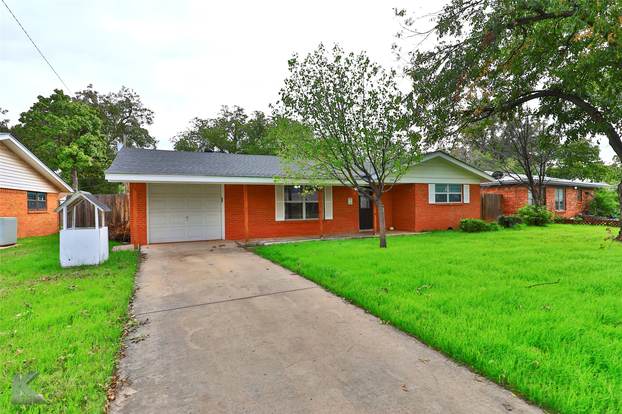 755 Crestwood Drive