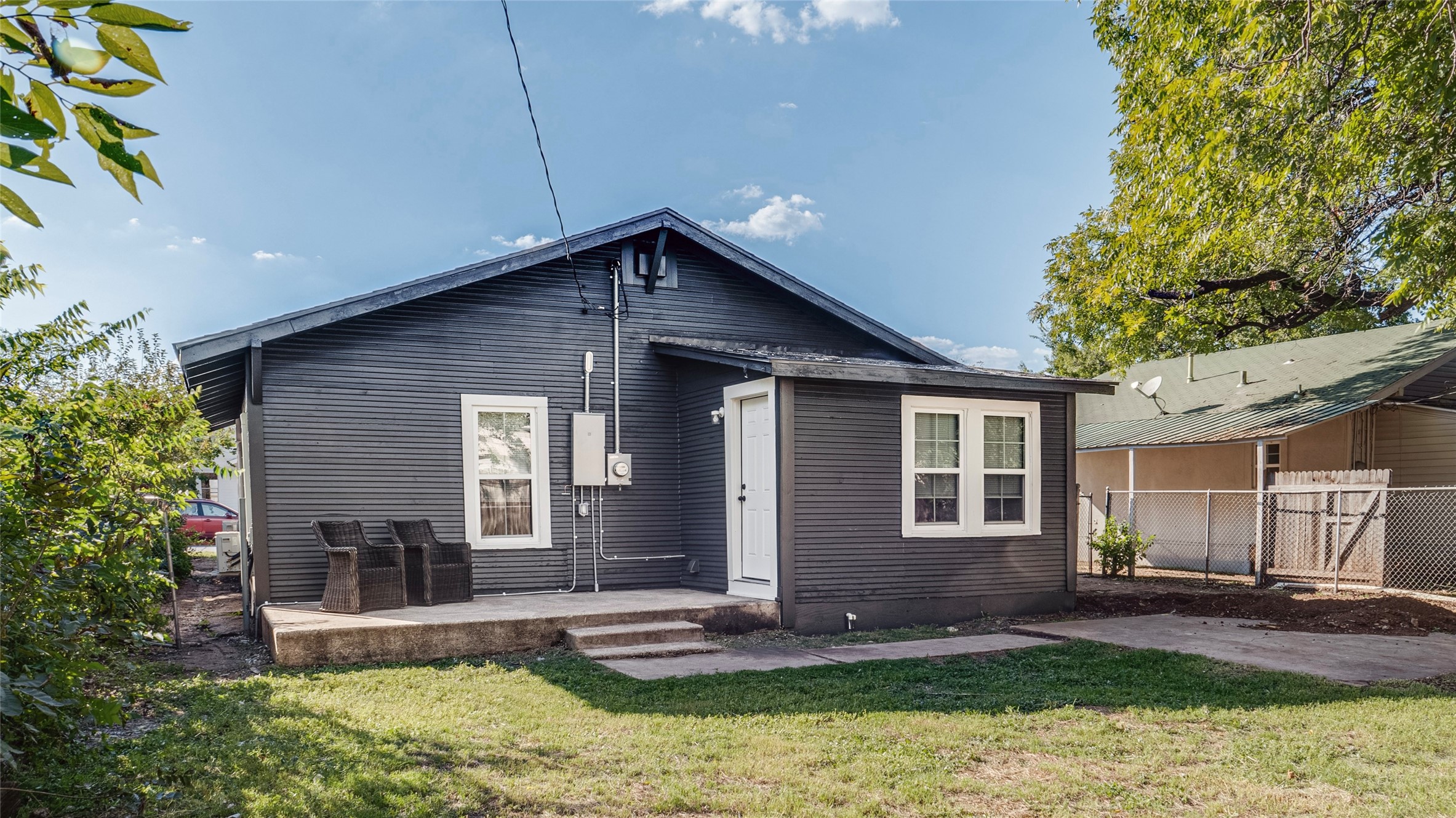 1009 Poplar Street