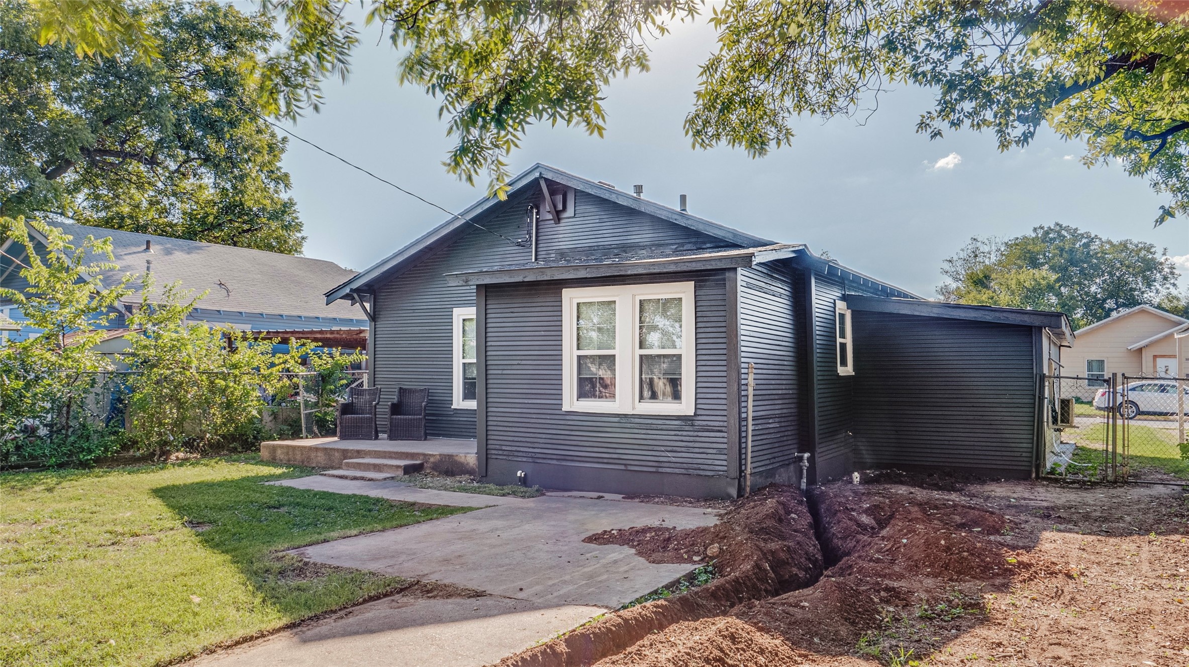 1009 Poplar Street