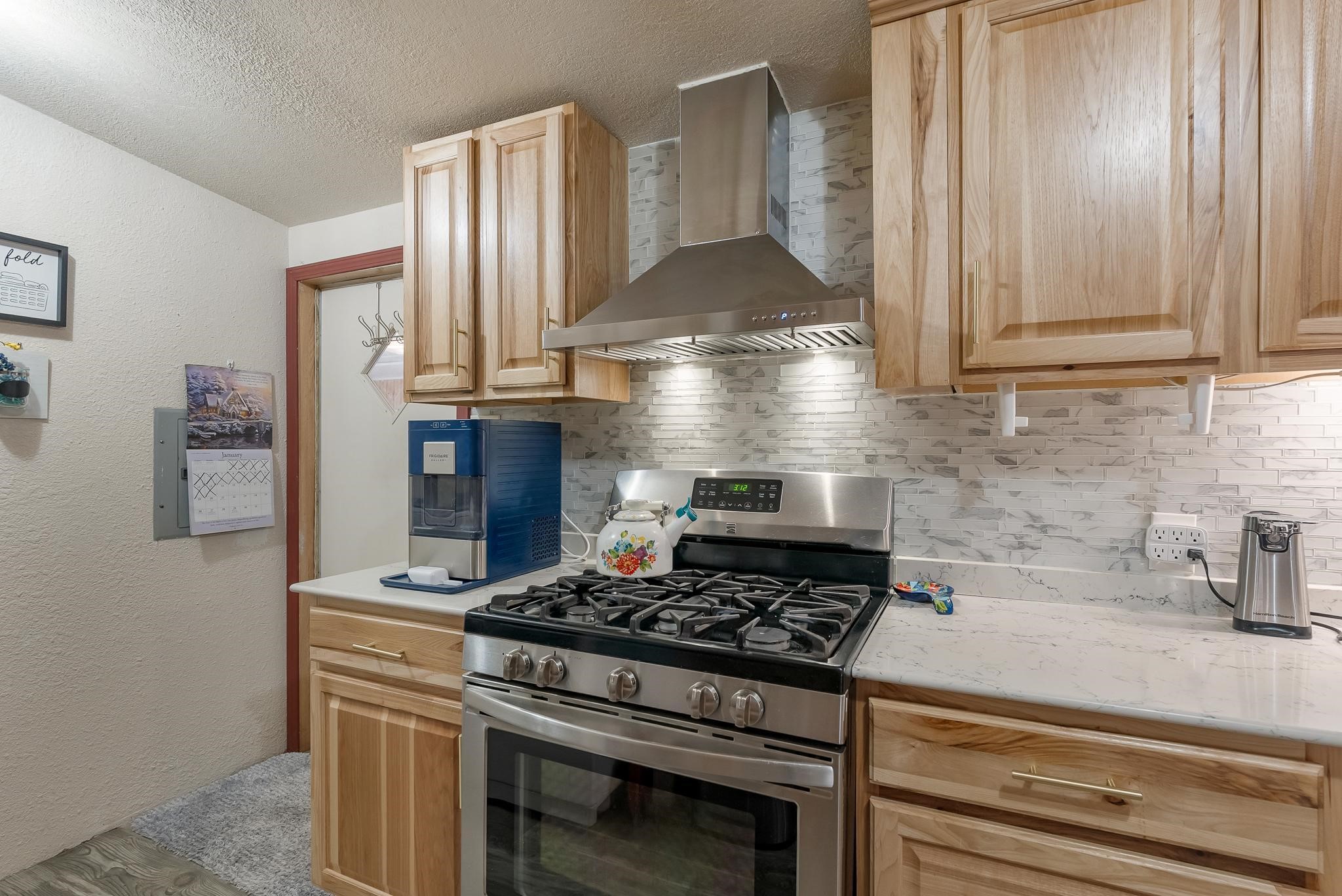 4394 Iroquois Drive