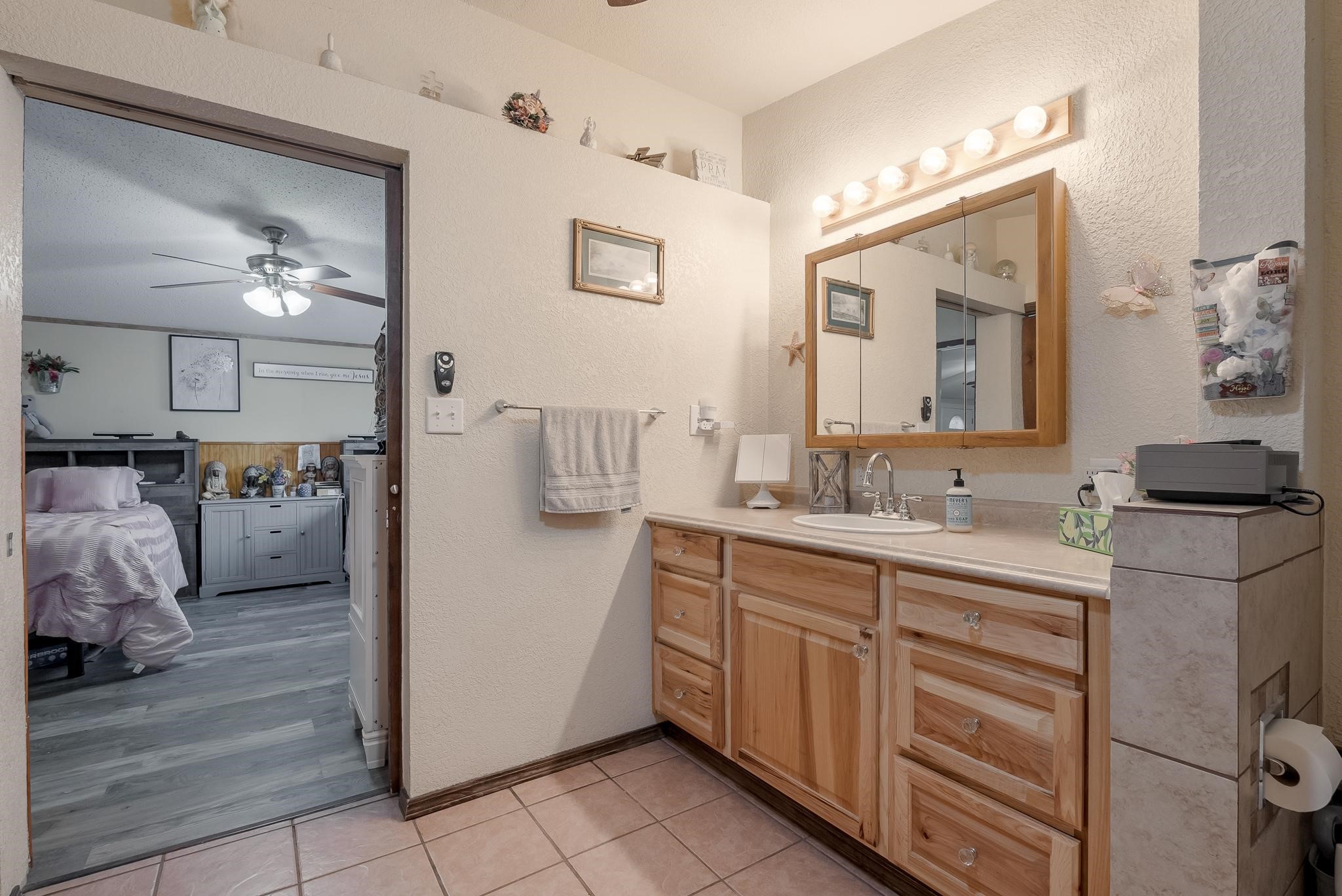 4394 Iroquois Drive