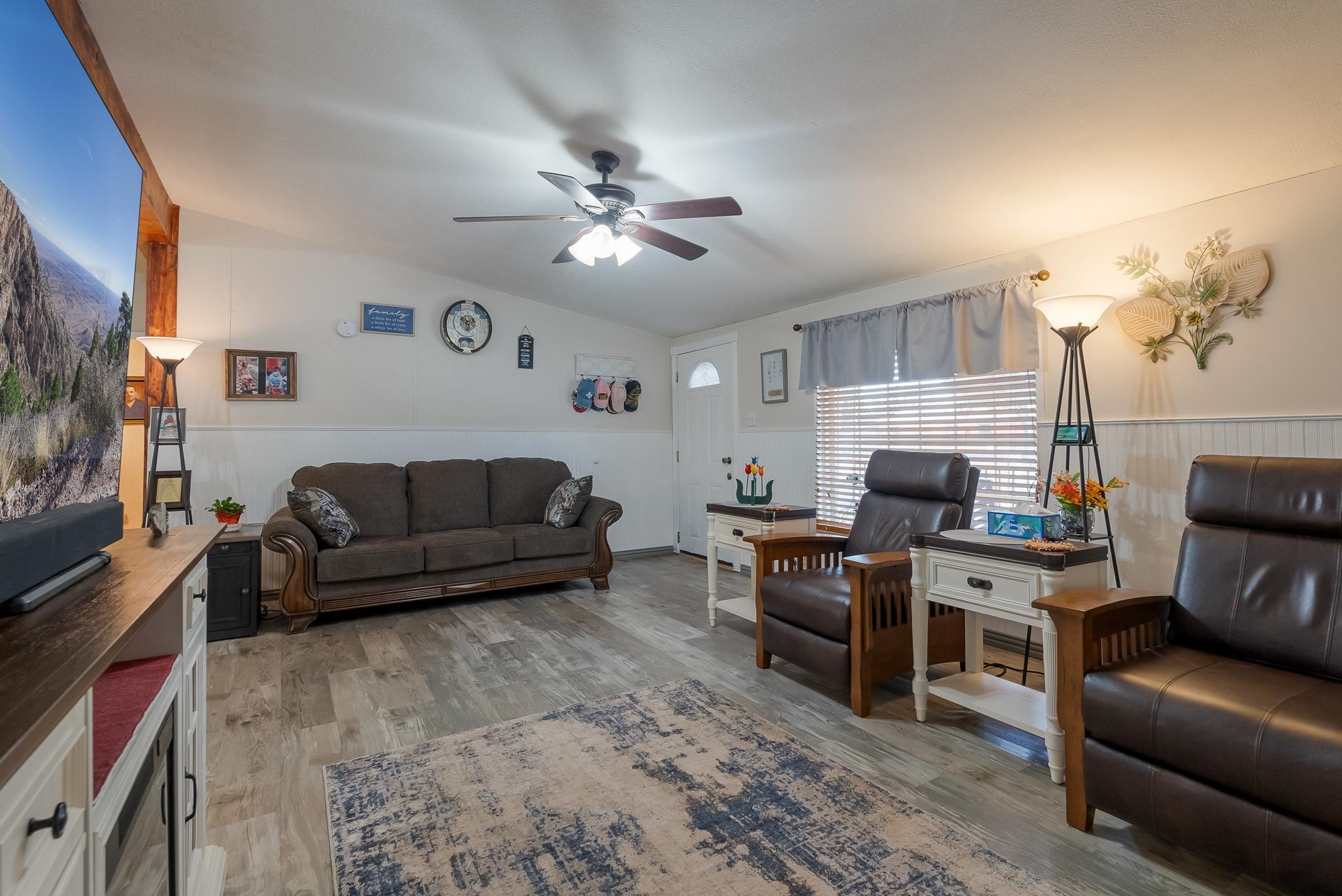 4394 Iroquois Drive
