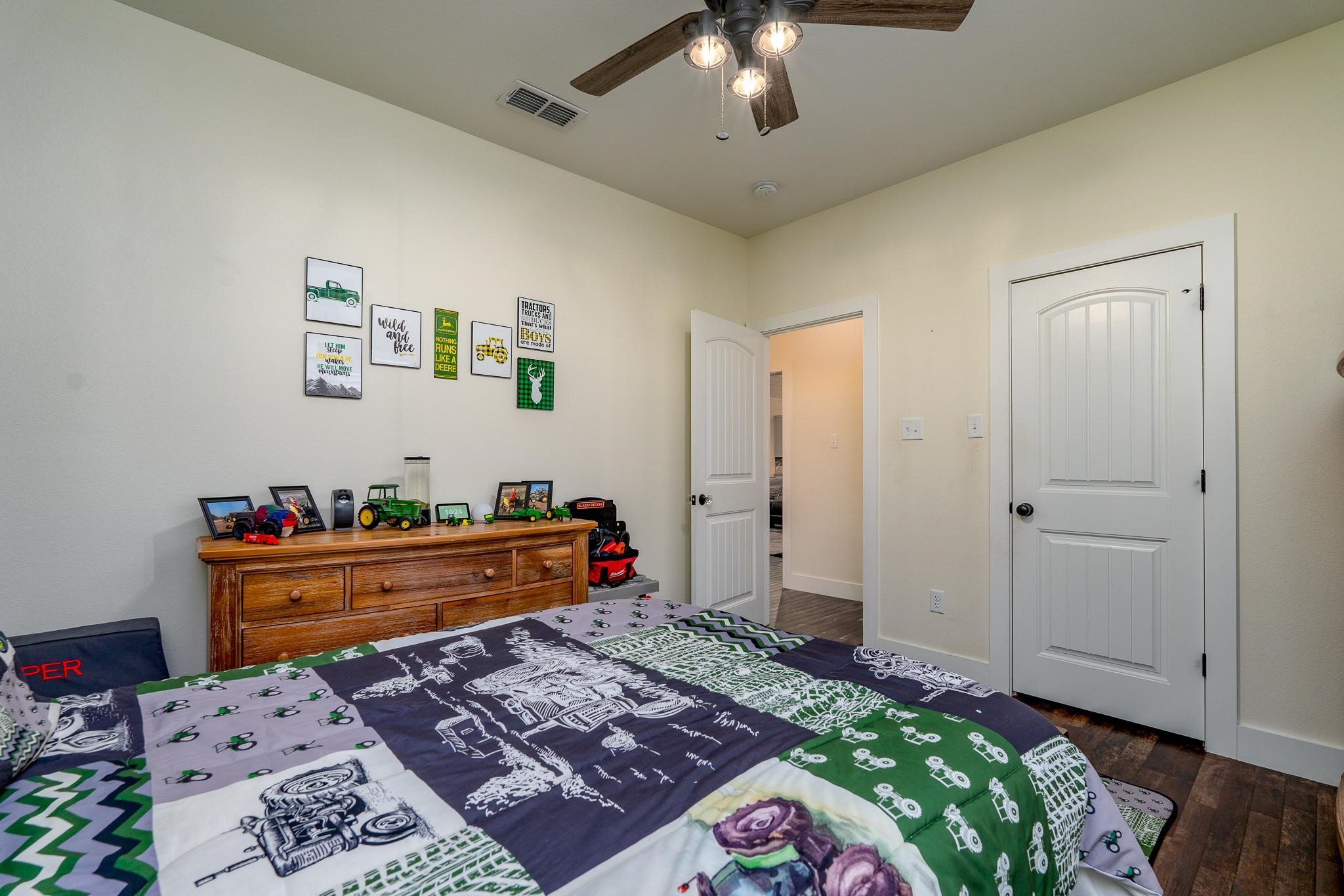 400 Hilltop Street