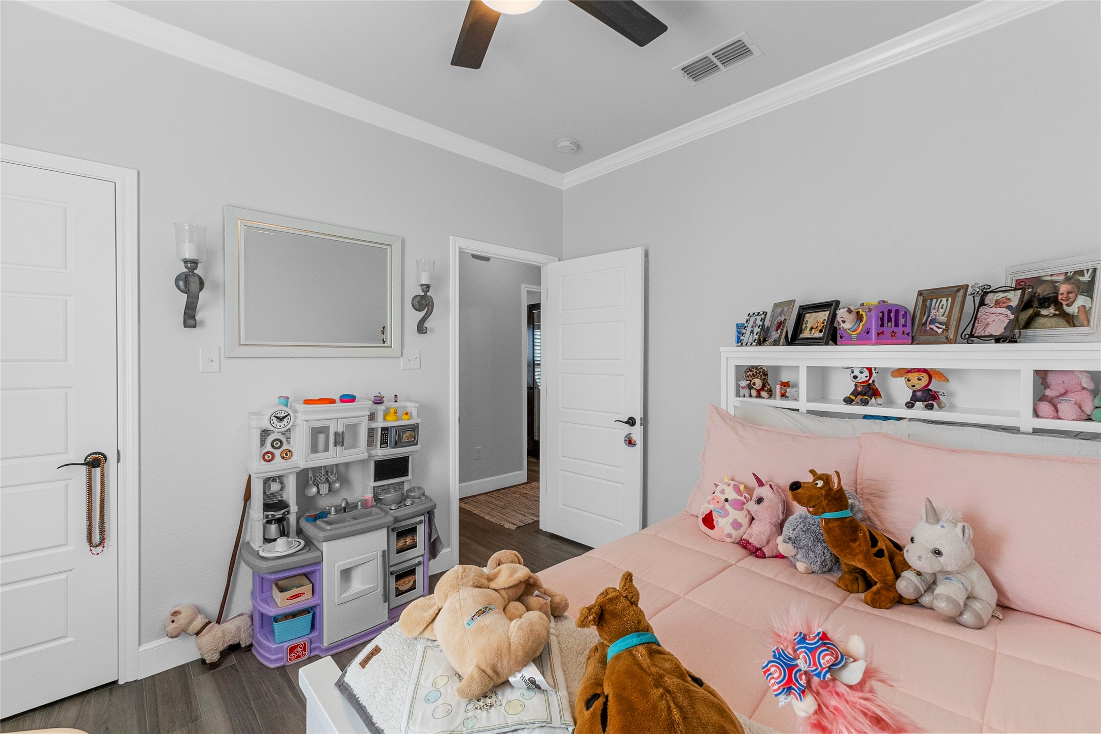 102 El Camino Court