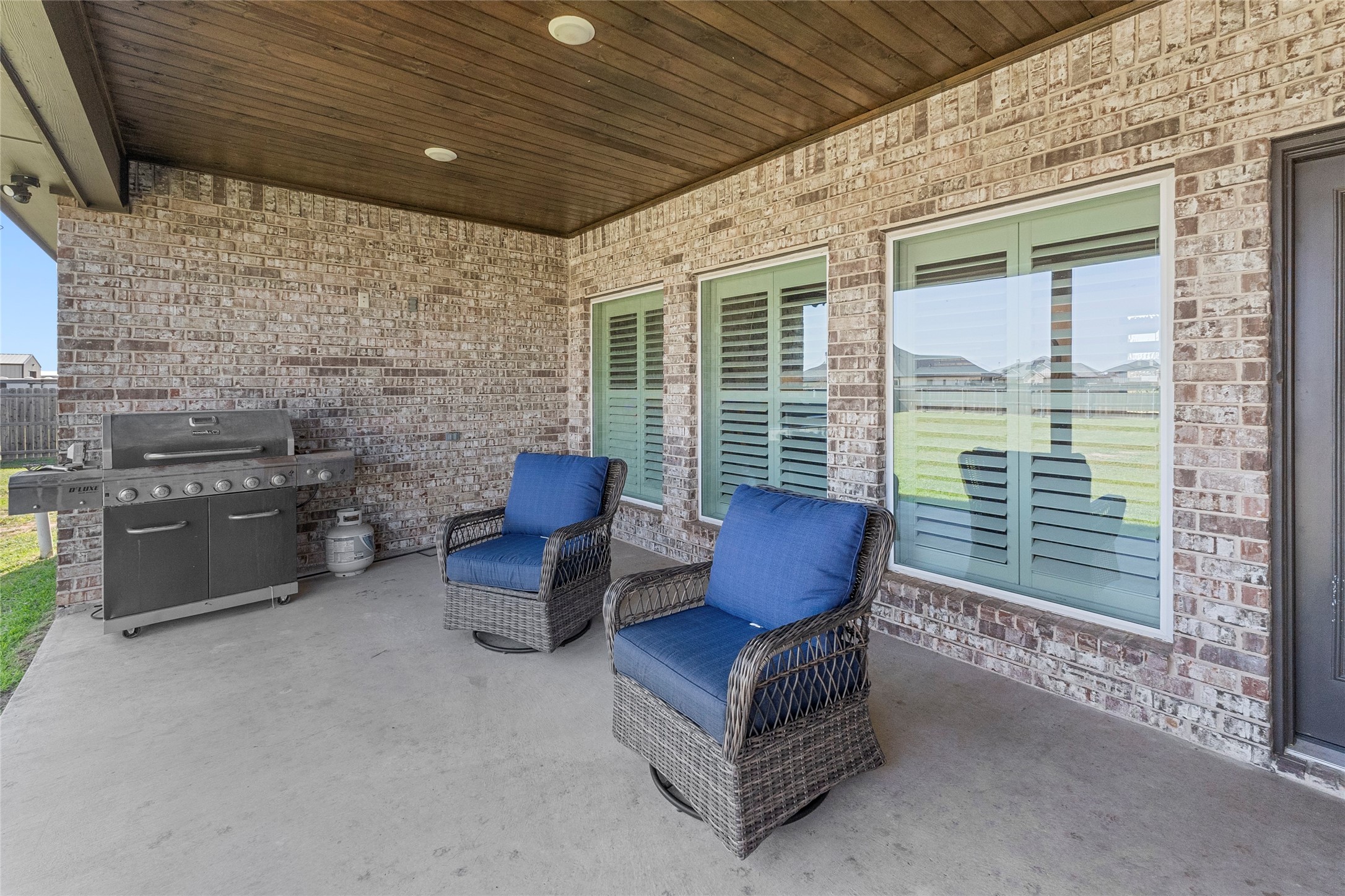 102 El Camino Court