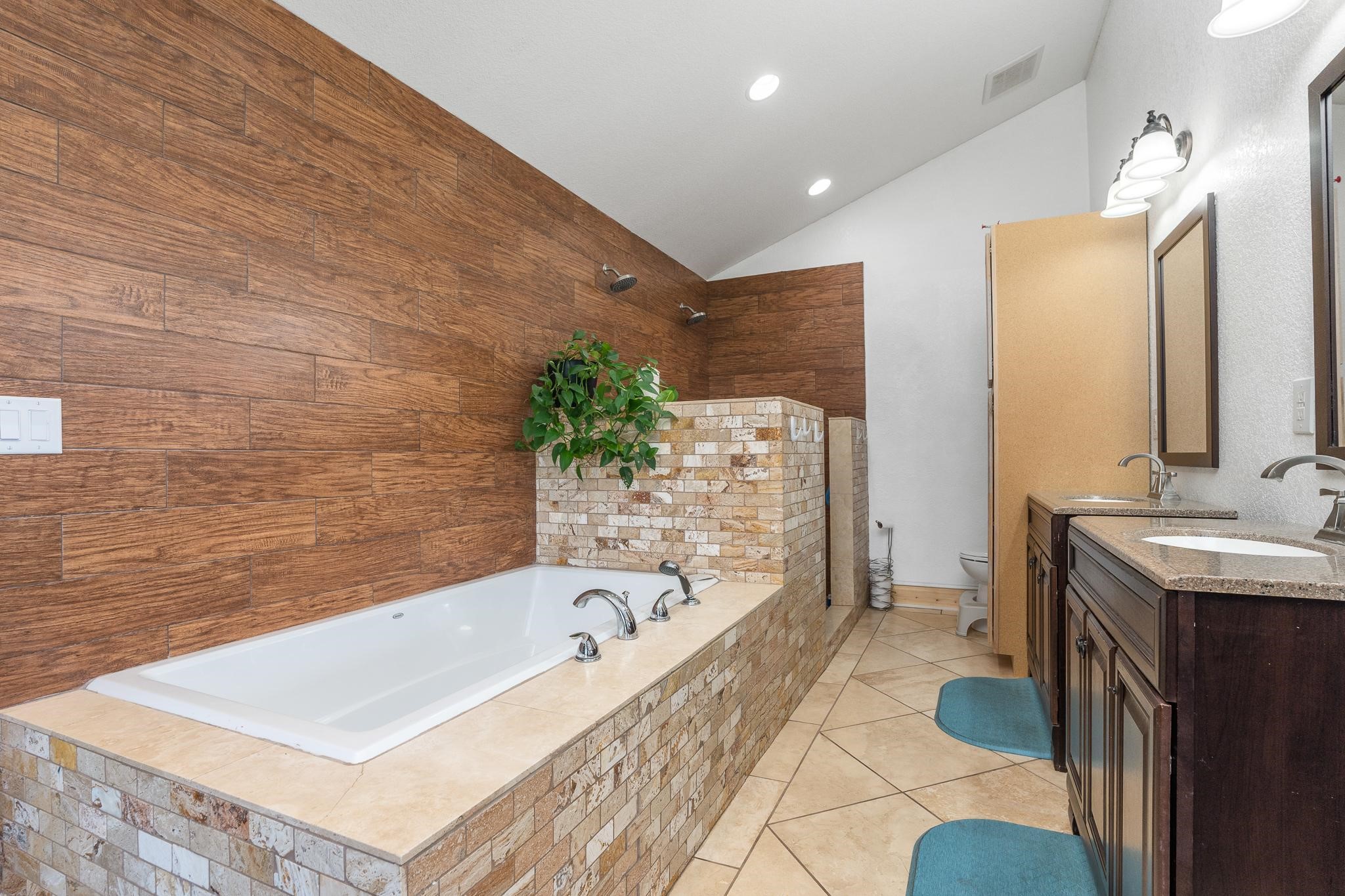 5755 County Road 335