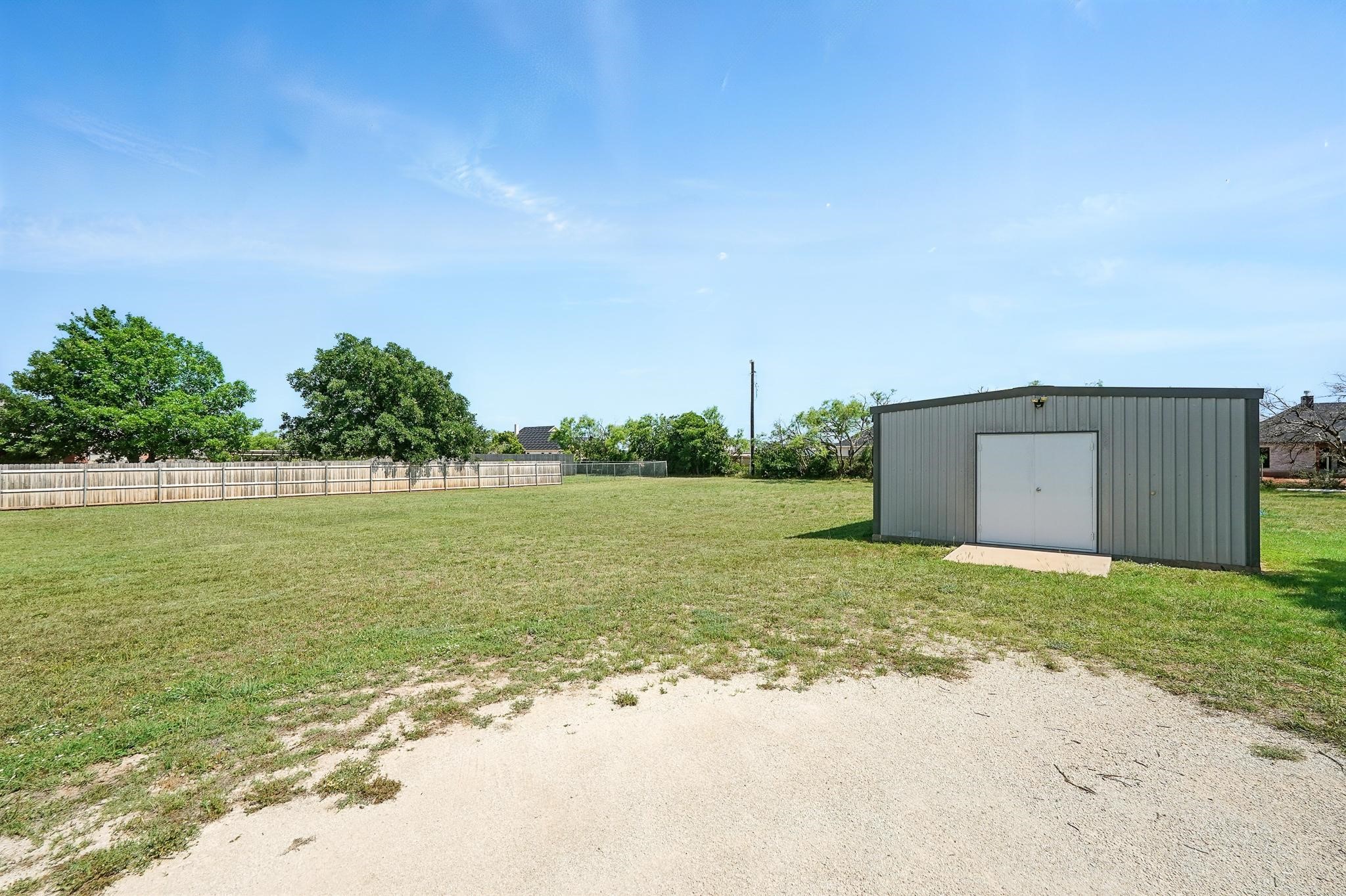 233 Country Place S