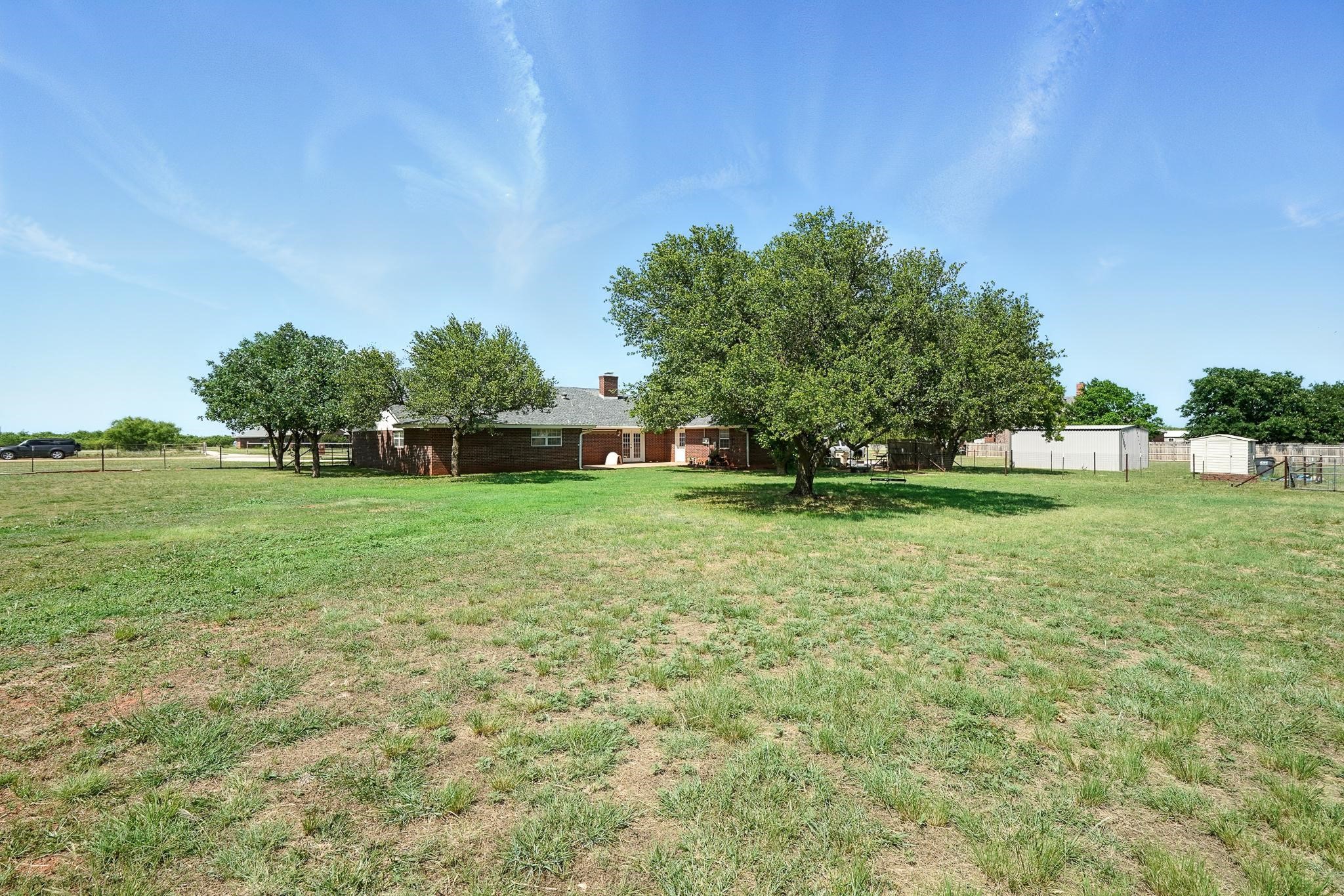 233 Country Place S