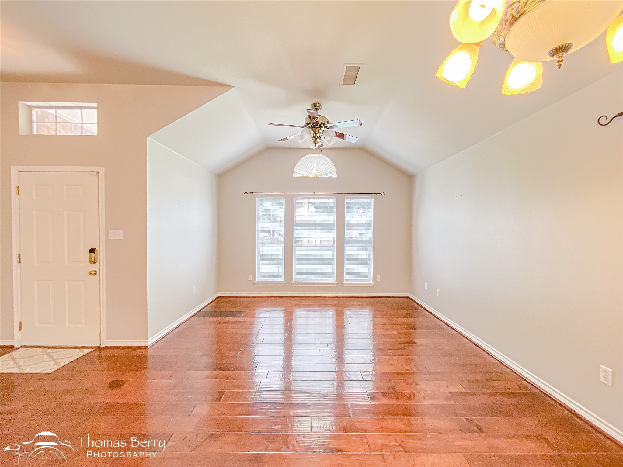 3958 Duke Lane
