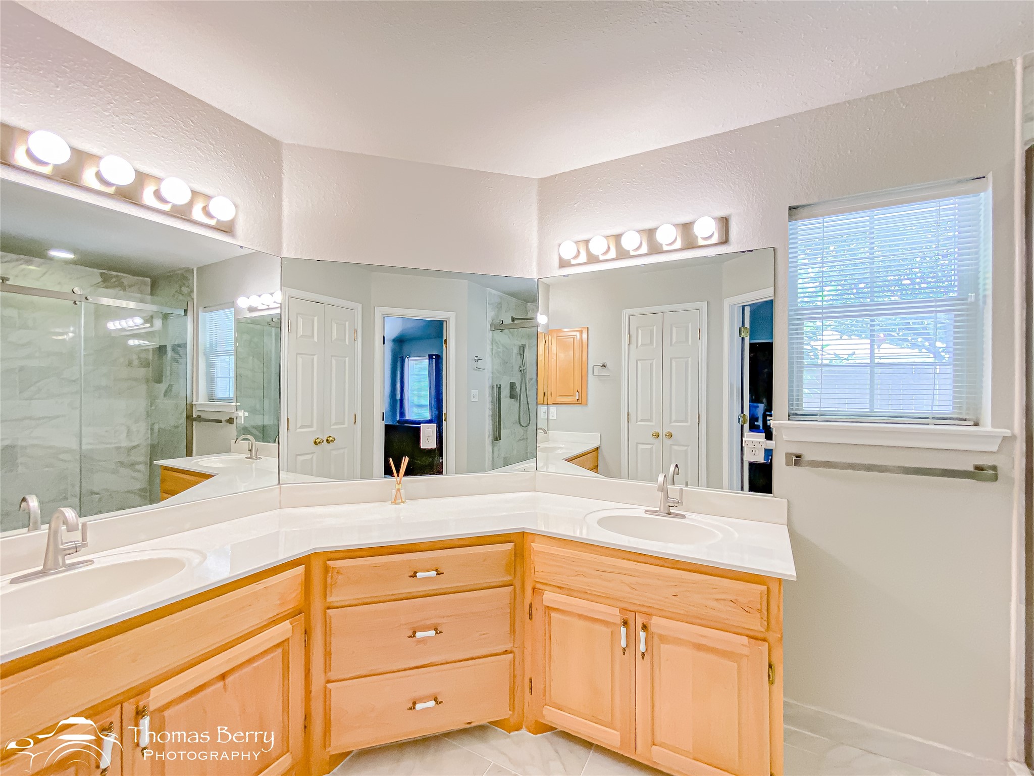 3958 Duke Lane