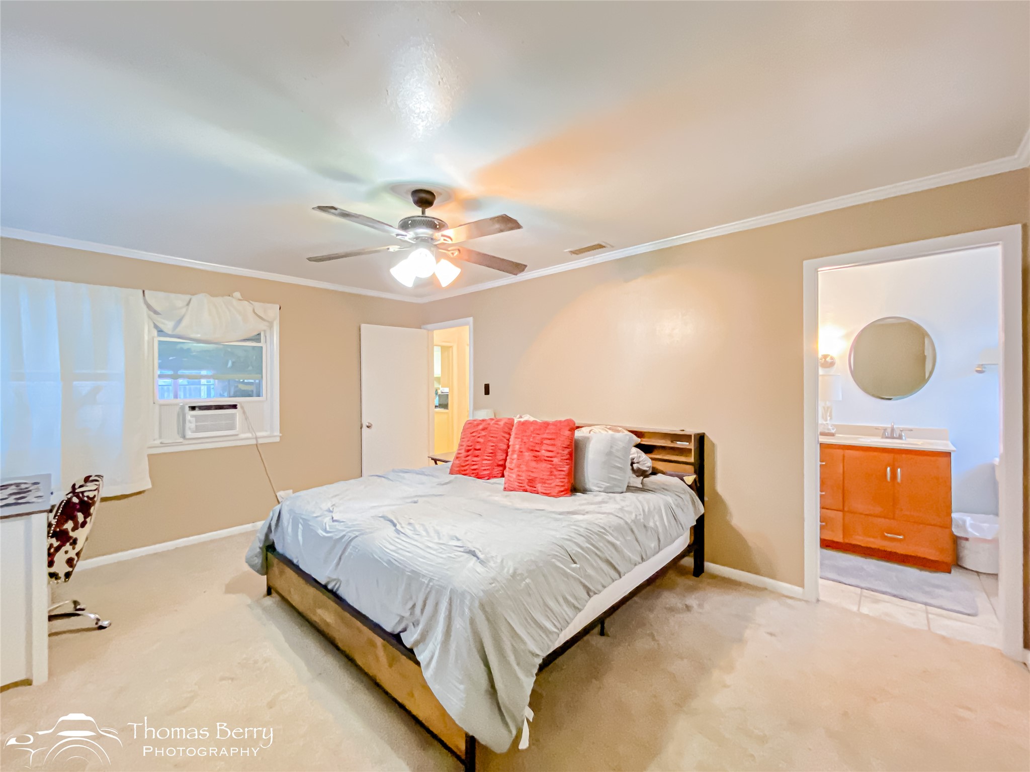 833 Amherst Drive