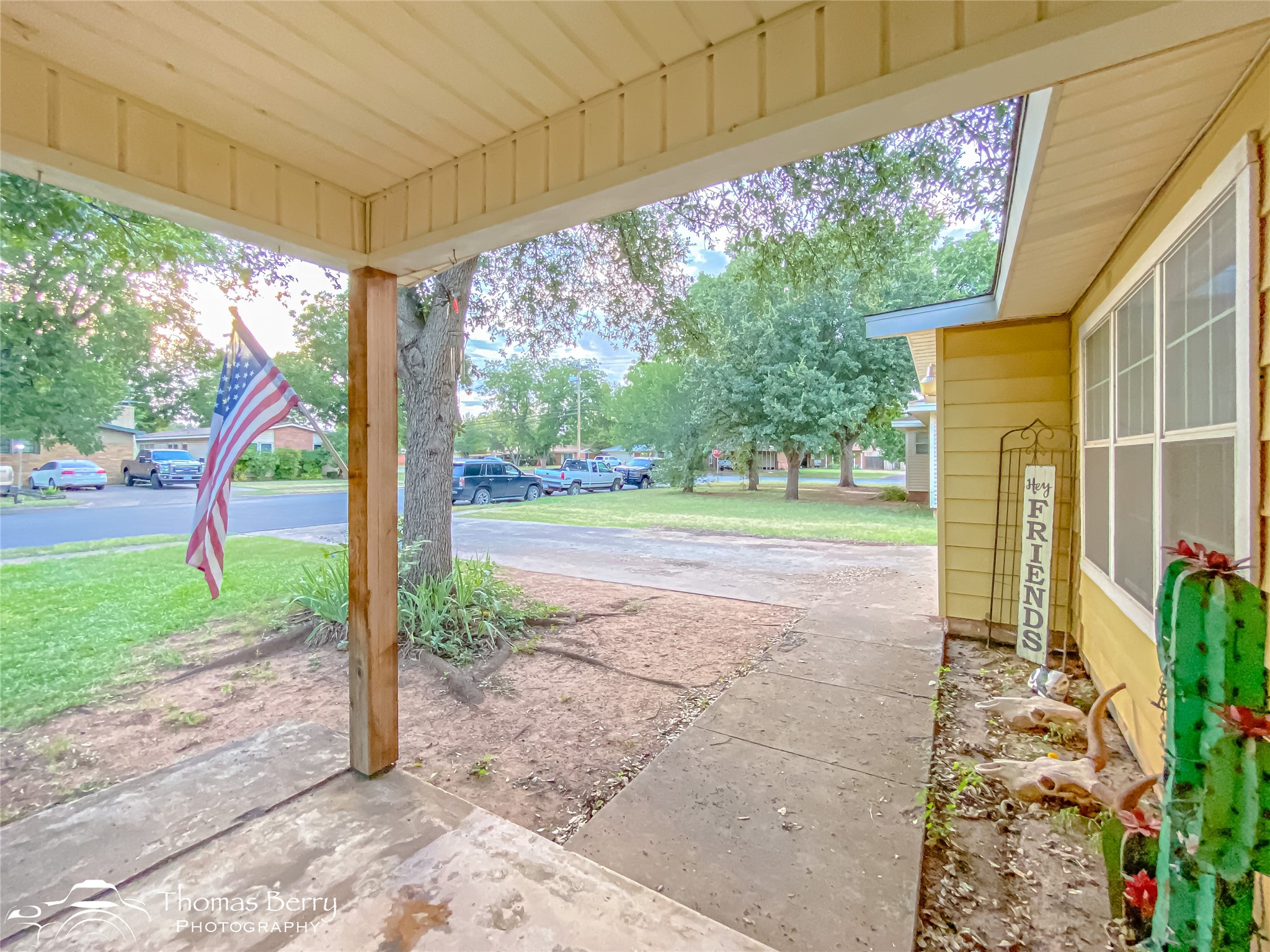 833 Amherst Drive