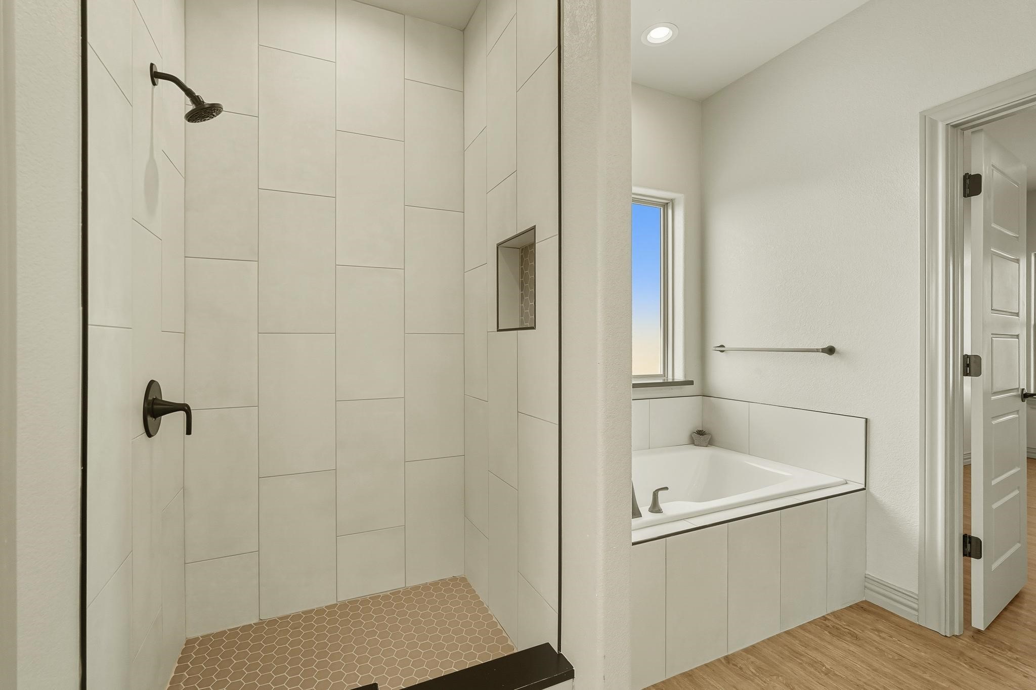 2133 Pvt Rd 4282