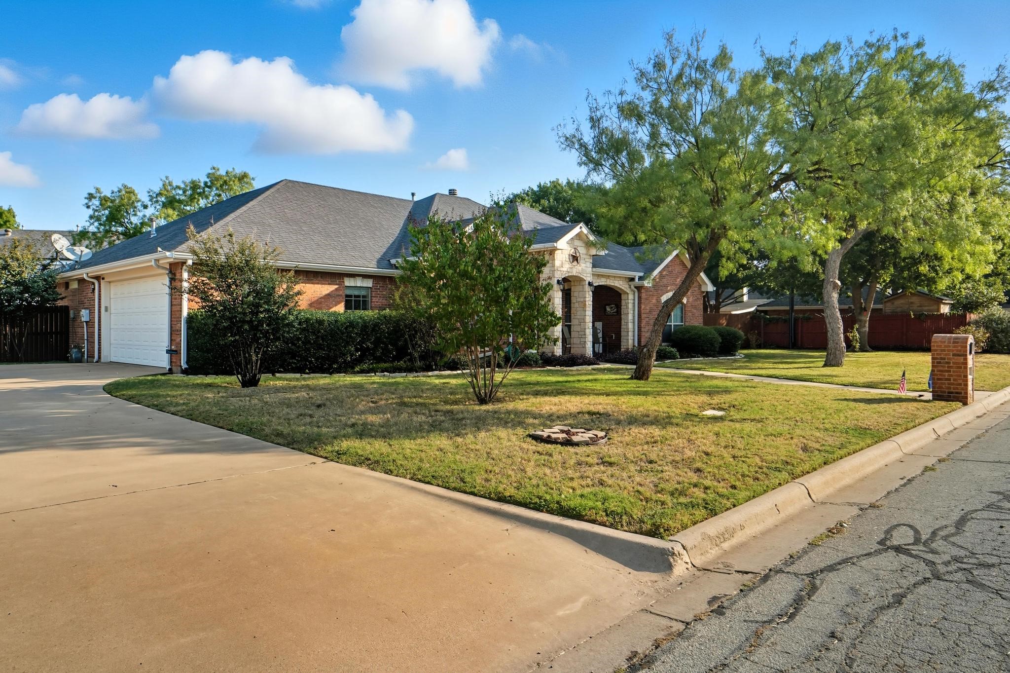 682 Lytle Shores Drive