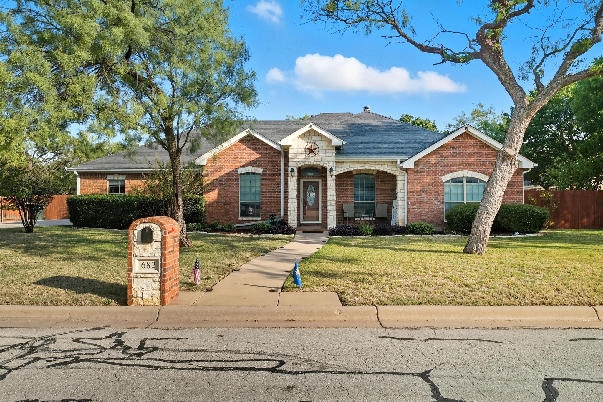 682 Lytle Shores Drive
